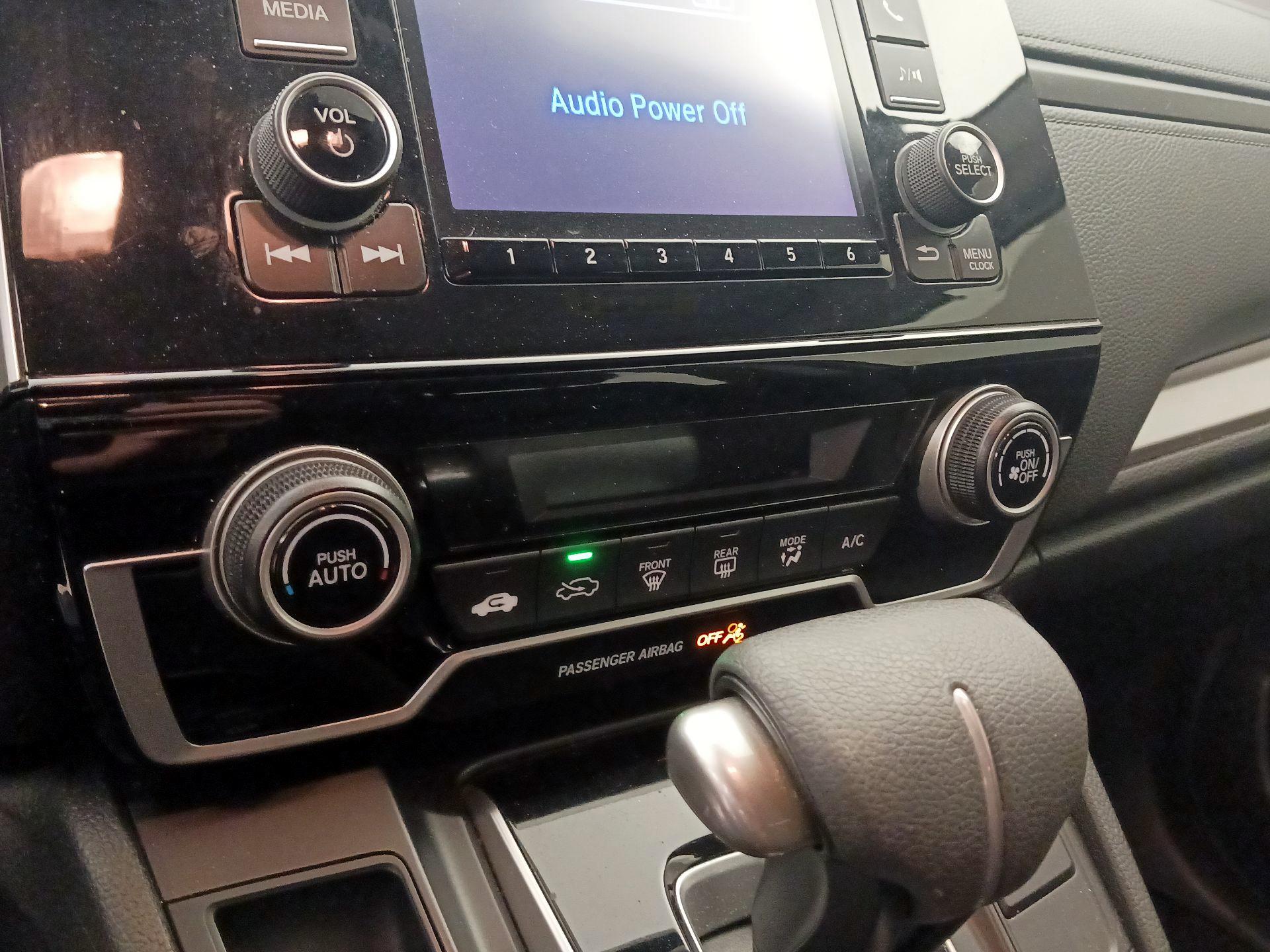 Thumbnail: 2019 Honda CR-V - 16