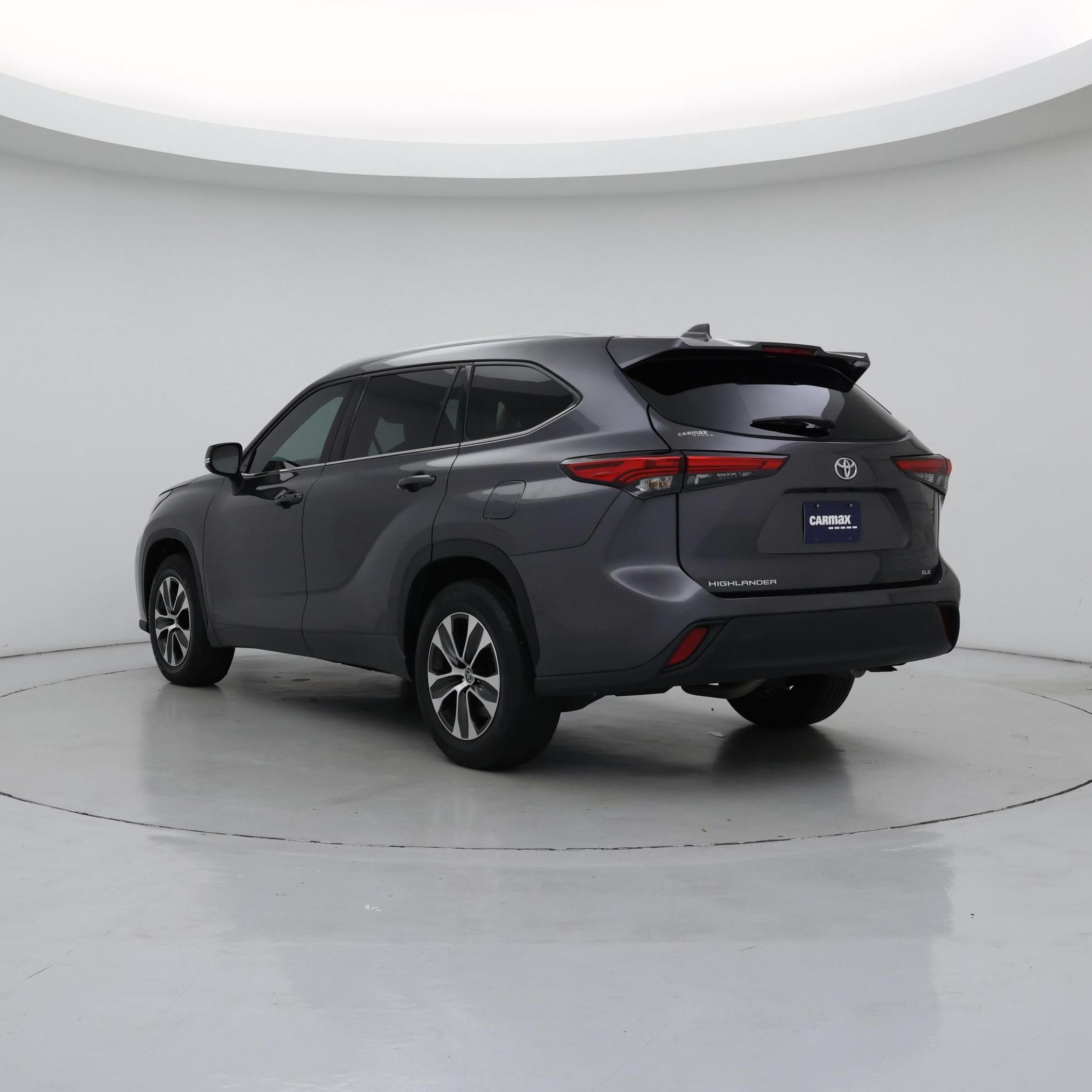 Thumbnail: 2022 Toyota Highlander - 2