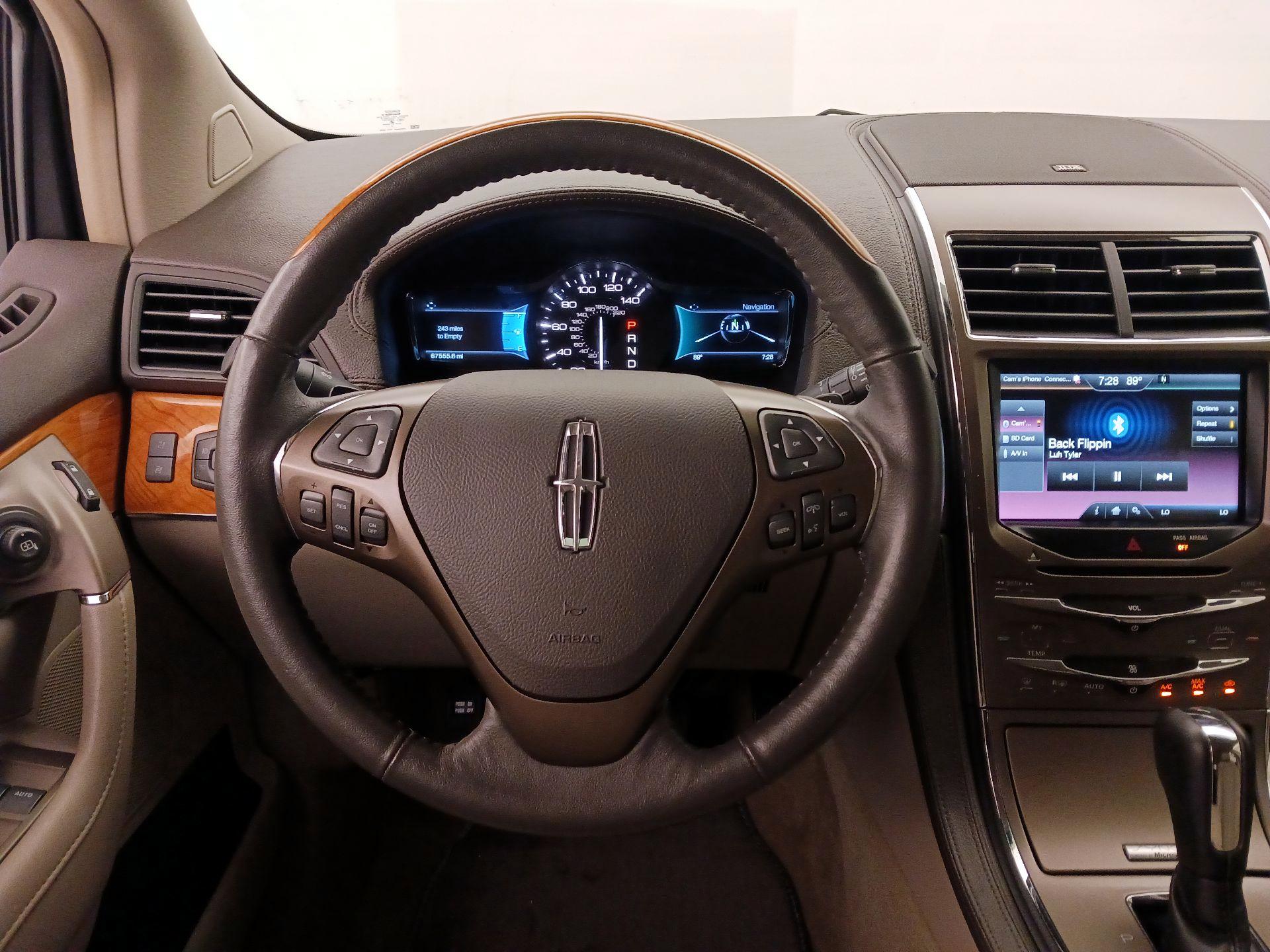 Thumbnail: 2015 Lincoln MKX - 10