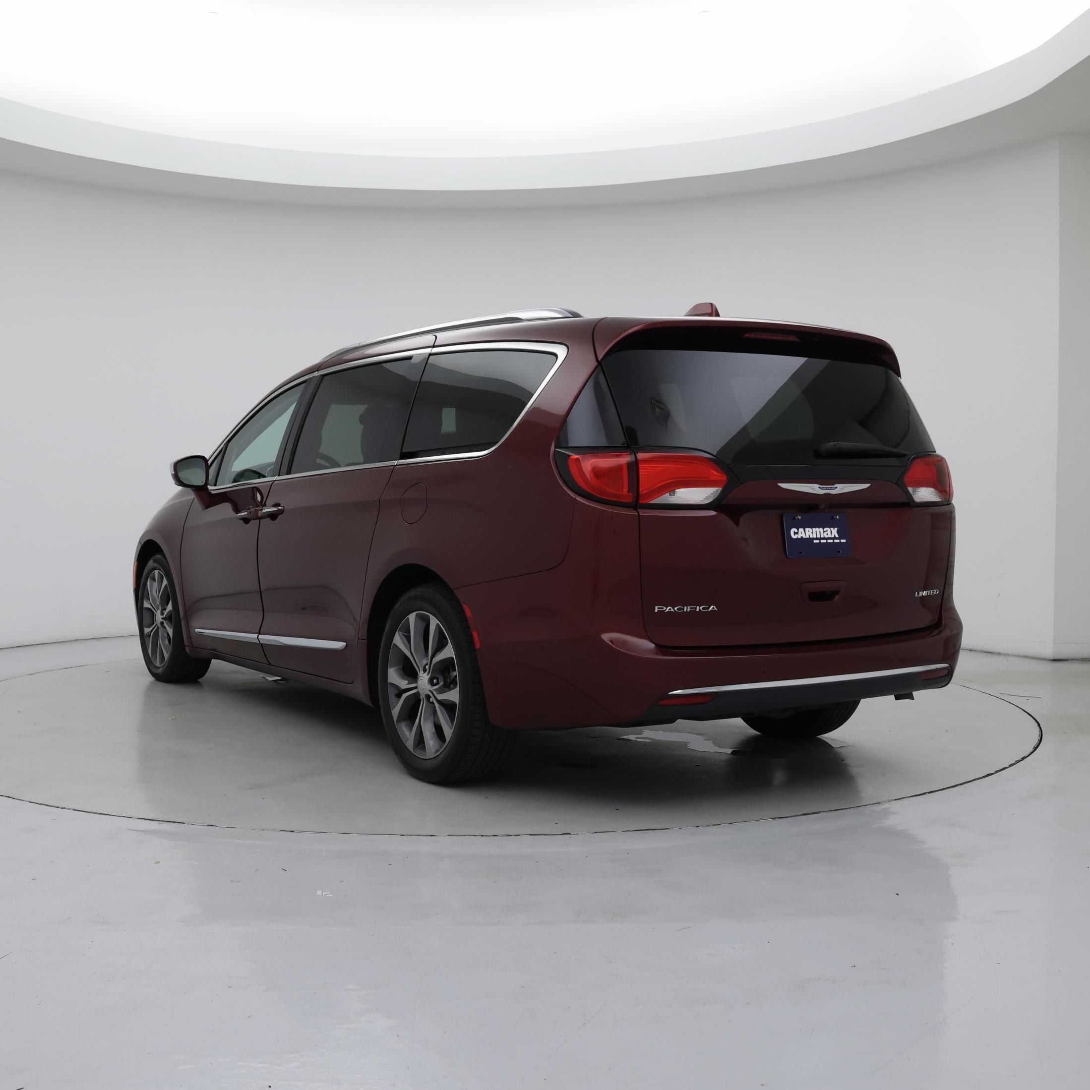 Thumbnail: 2019 Chrysler Pacifica - 2