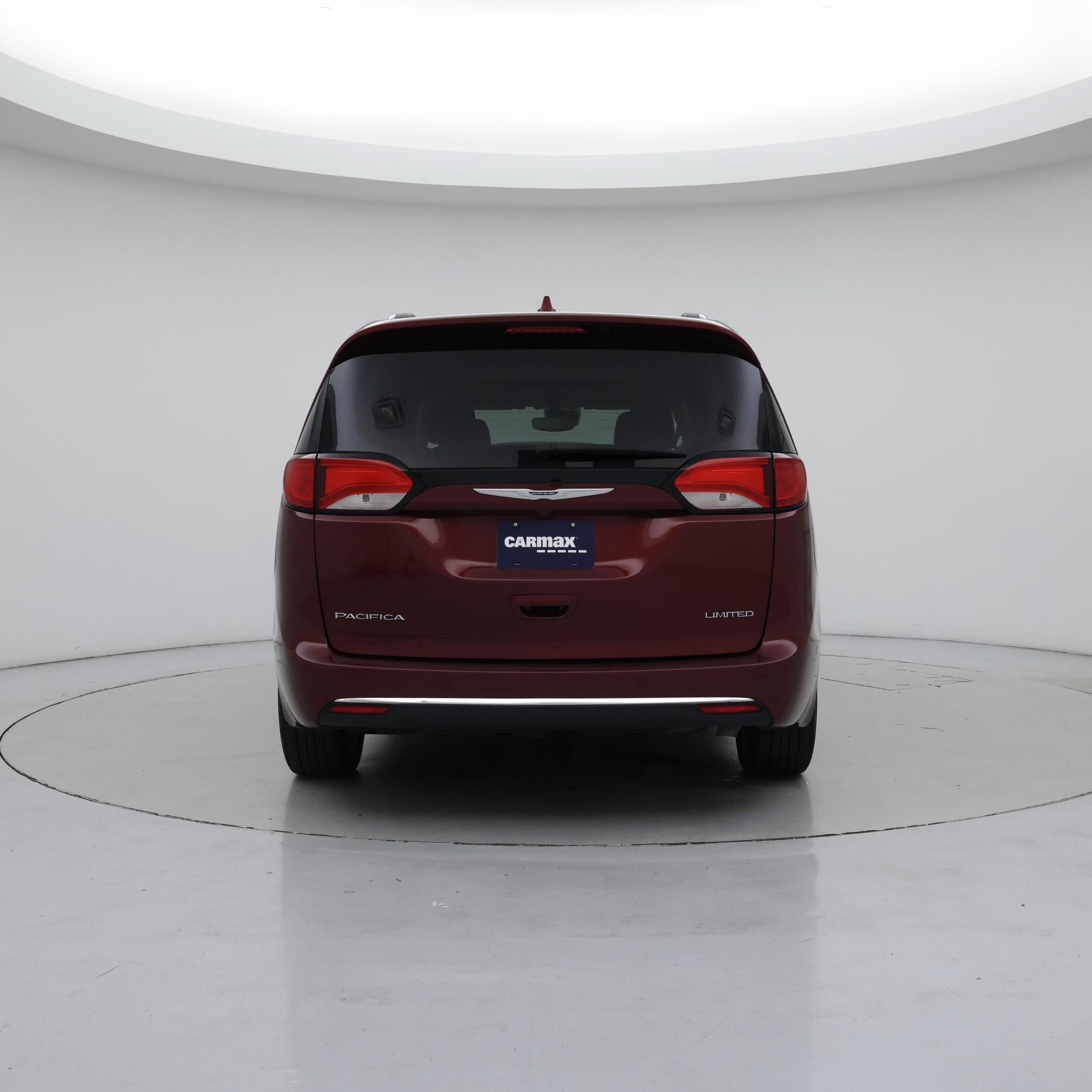 Thumbnail: 2019 Chrysler Pacifica - 6