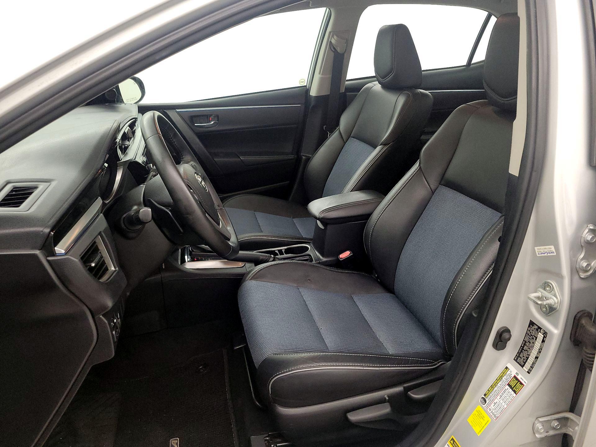 Thumbnail: 2015 Toyota Corolla - 11