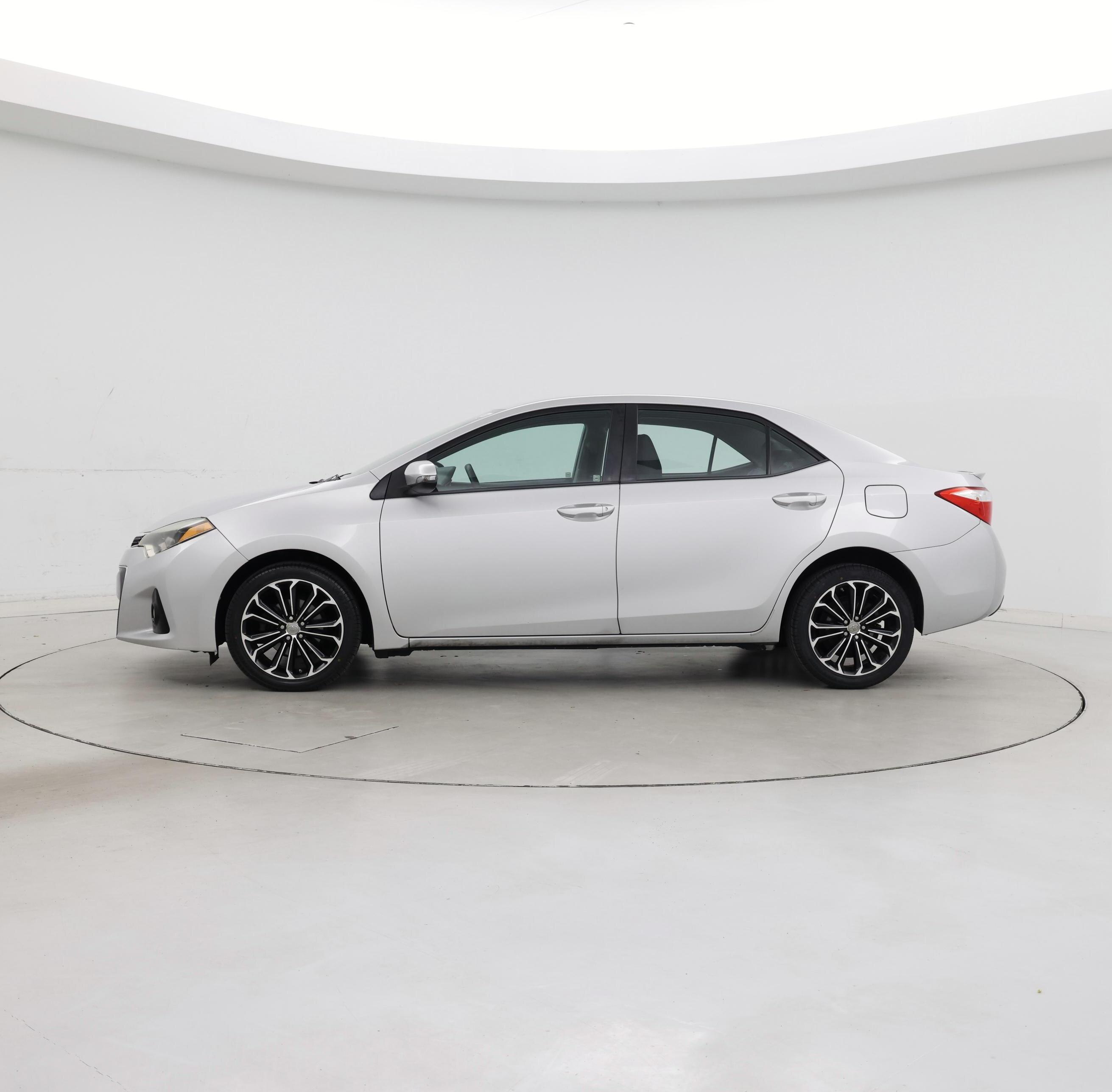 Thumbnail: 2015 Toyota Corolla - 3