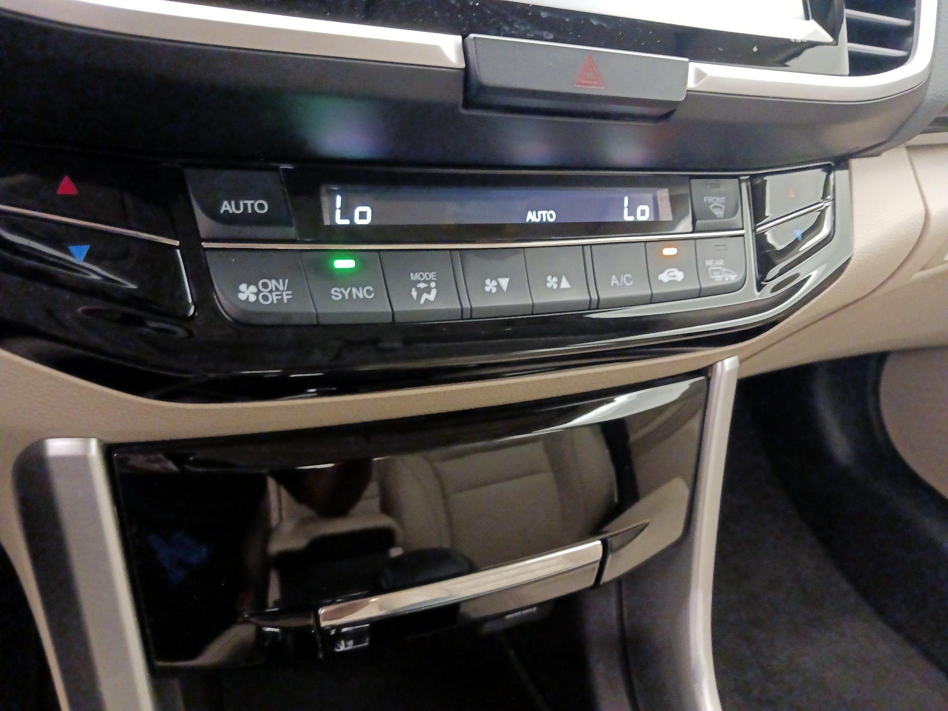 Thumbnail: 2017 Honda Accord - 17