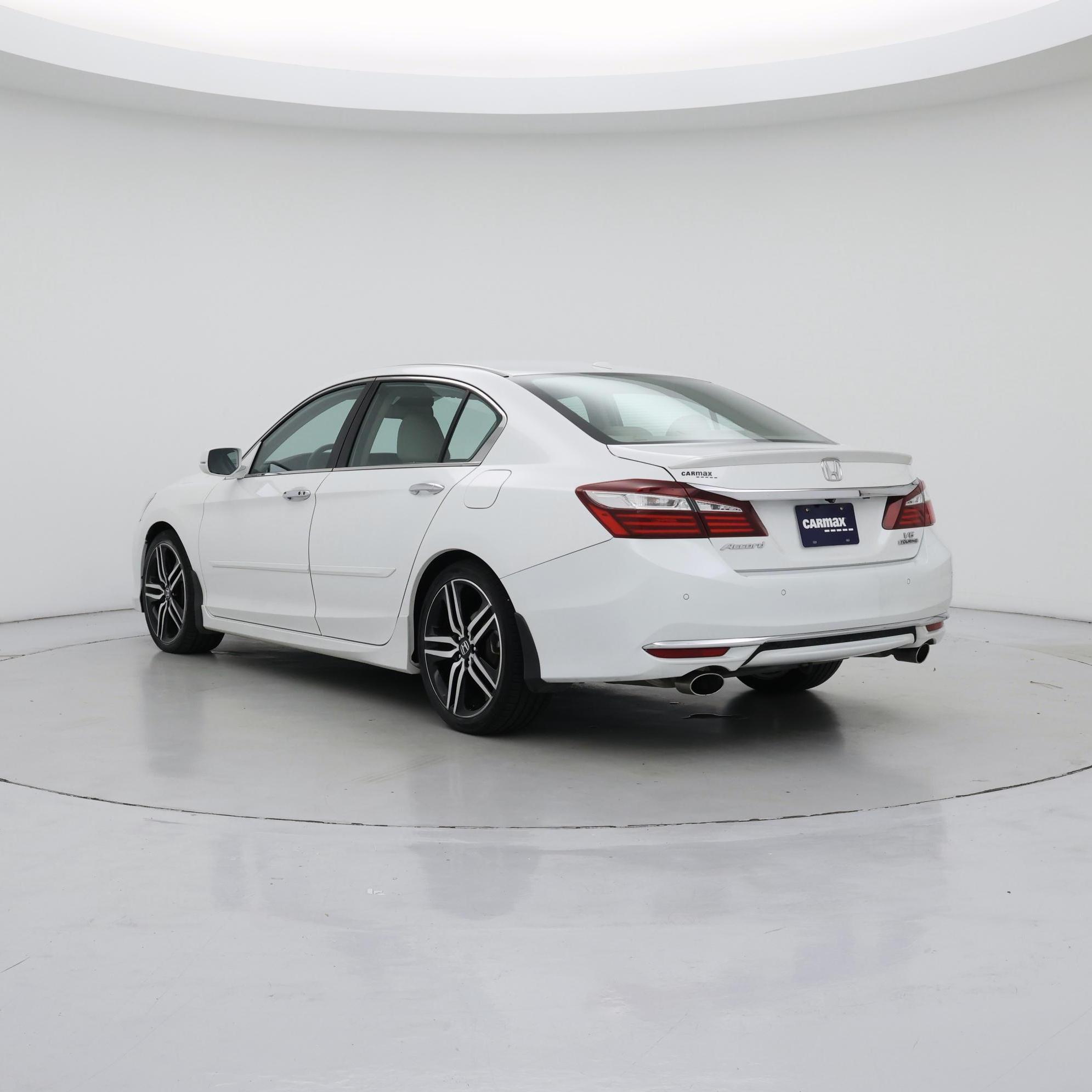 Thumbnail: 2017 Honda Accord - 2