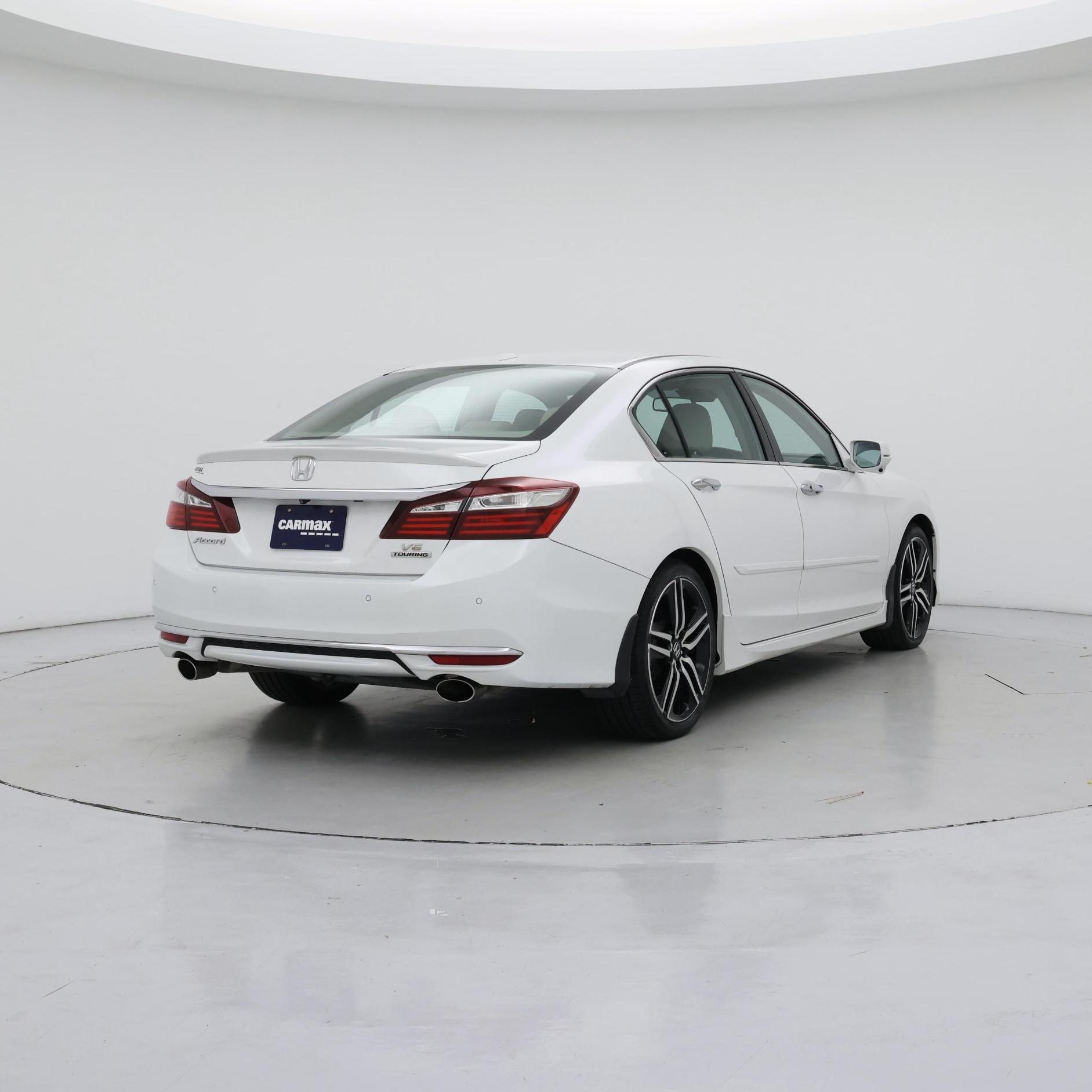 Thumbnail: 2017 Honda Accord - 8