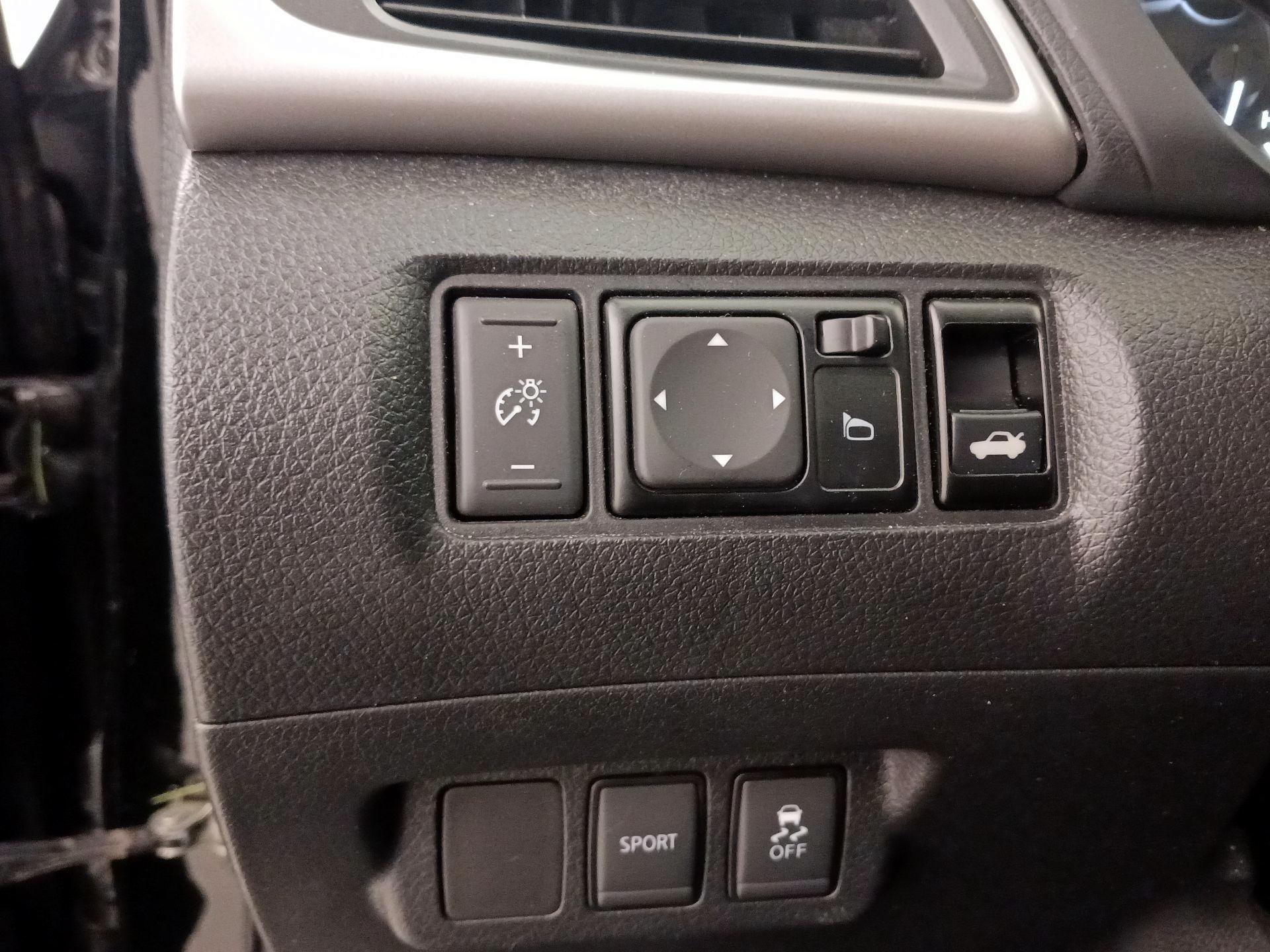 Thumbnail: 2019 Nissan Sentra - 13