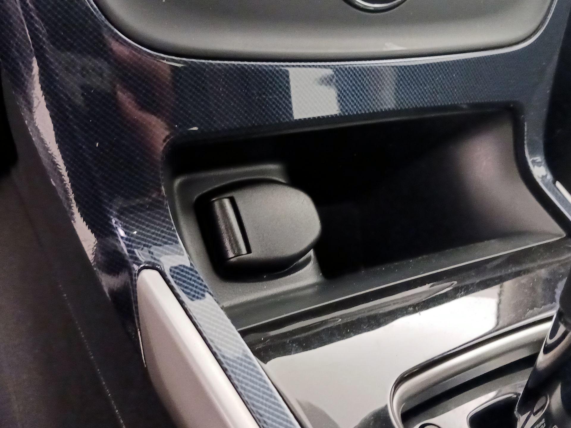Thumbnail: 2019 Nissan Sentra - 18
