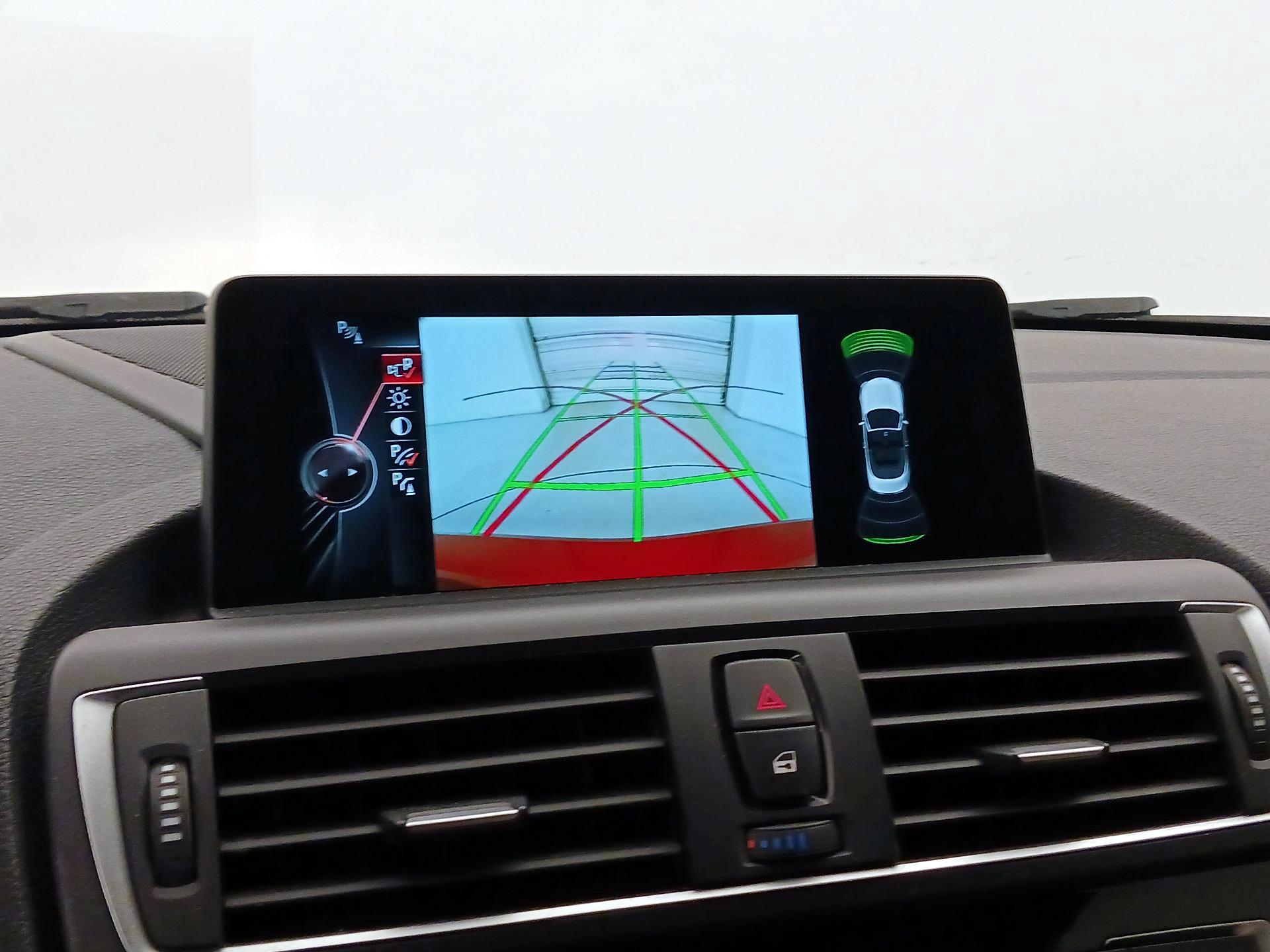 Thumbnail: 2016 BMW 2 Series - 15