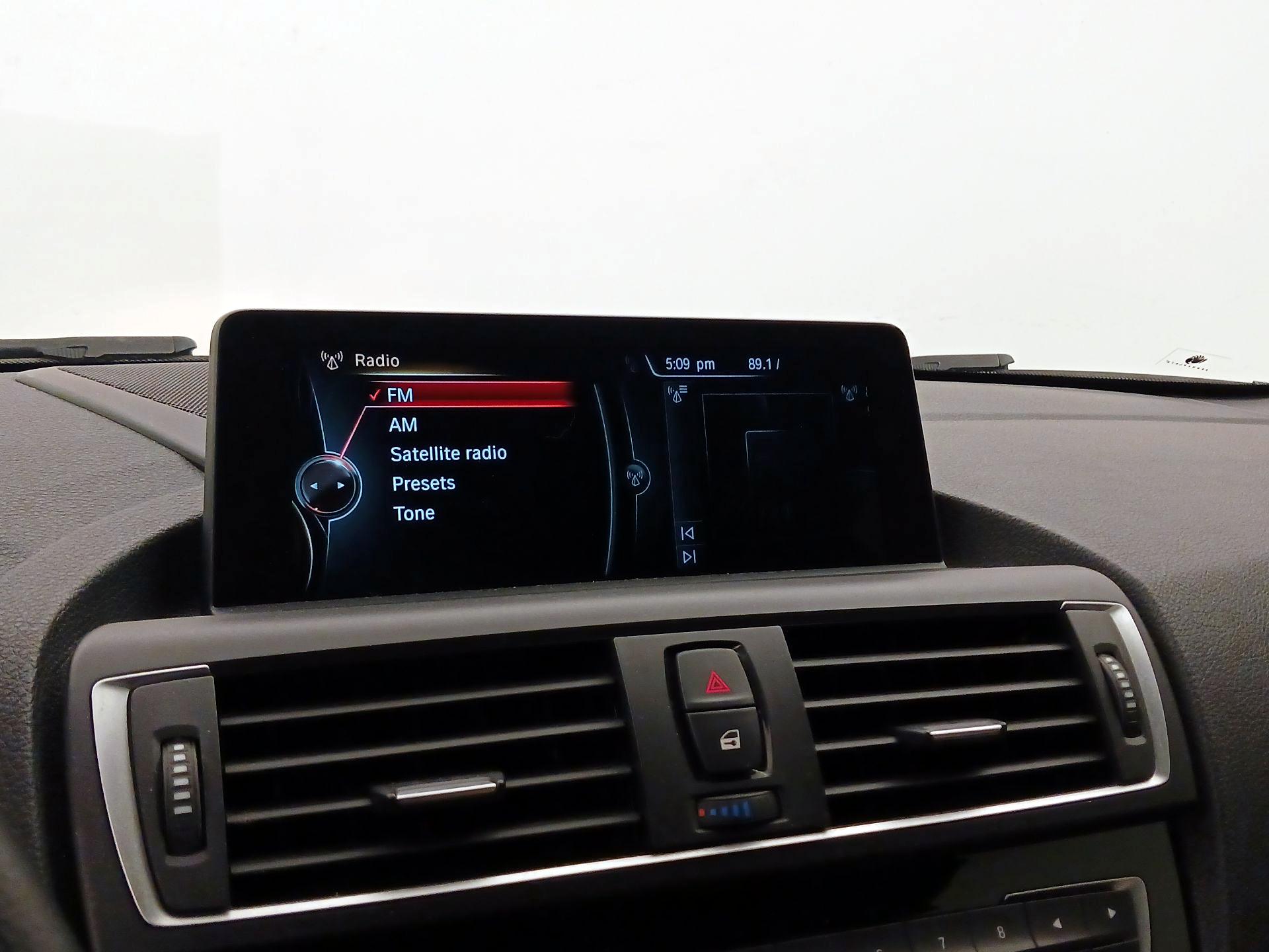 Thumbnail: 2016 BMW 2 Series - 16