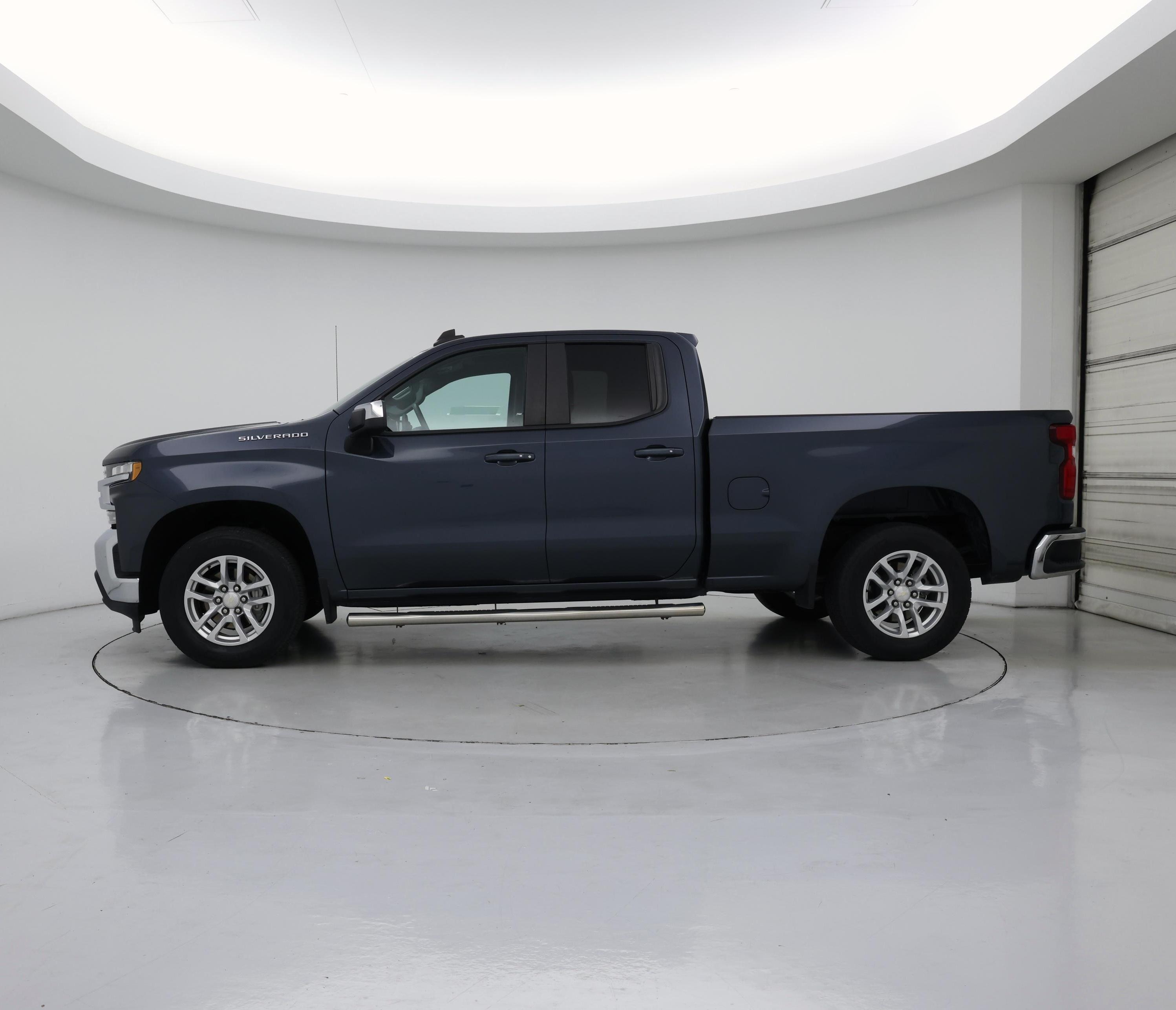 Thumbnail: 2019 Chevrolet Silverado 1500 - 3