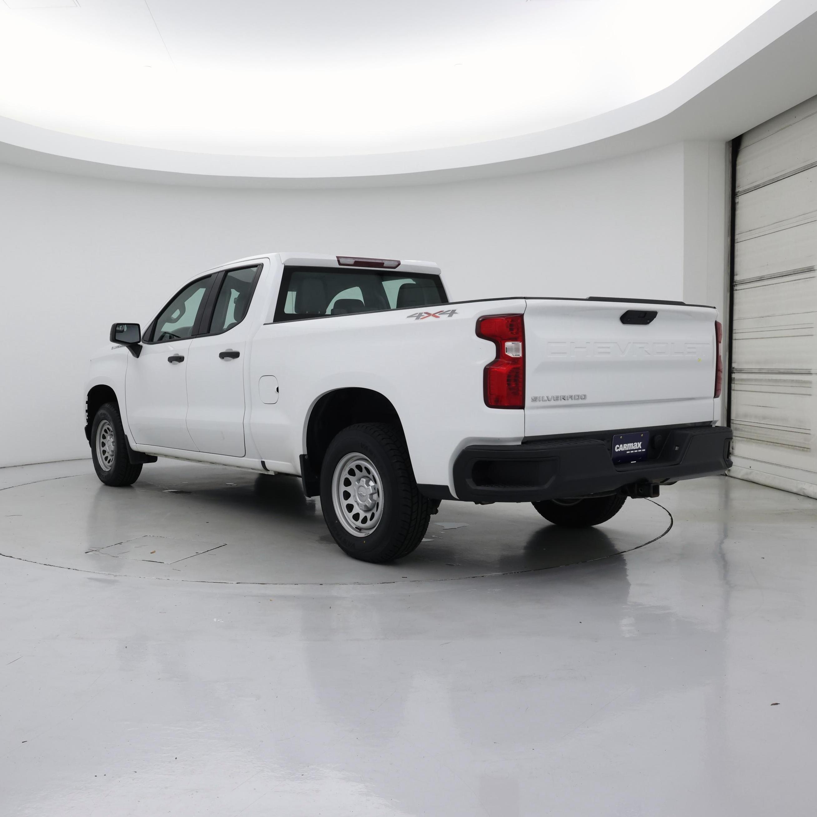 Thumbnail: 2021 Chevrolet Silverado 1500 - 2