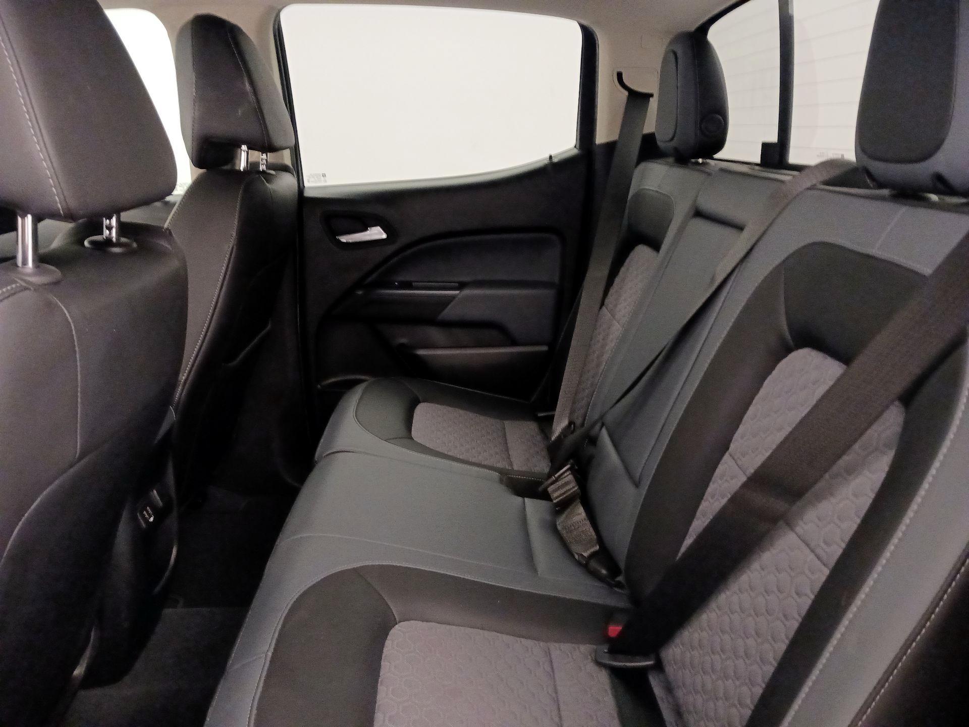 Thumbnail: 2021 Chevrolet Colorado - 19