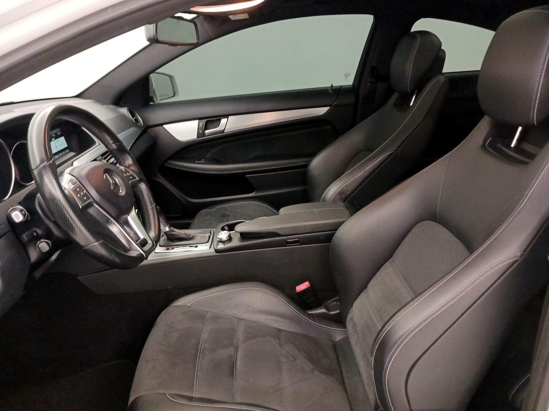 Thumbnail: 2015 Mercedes-Benz C-Class - 11