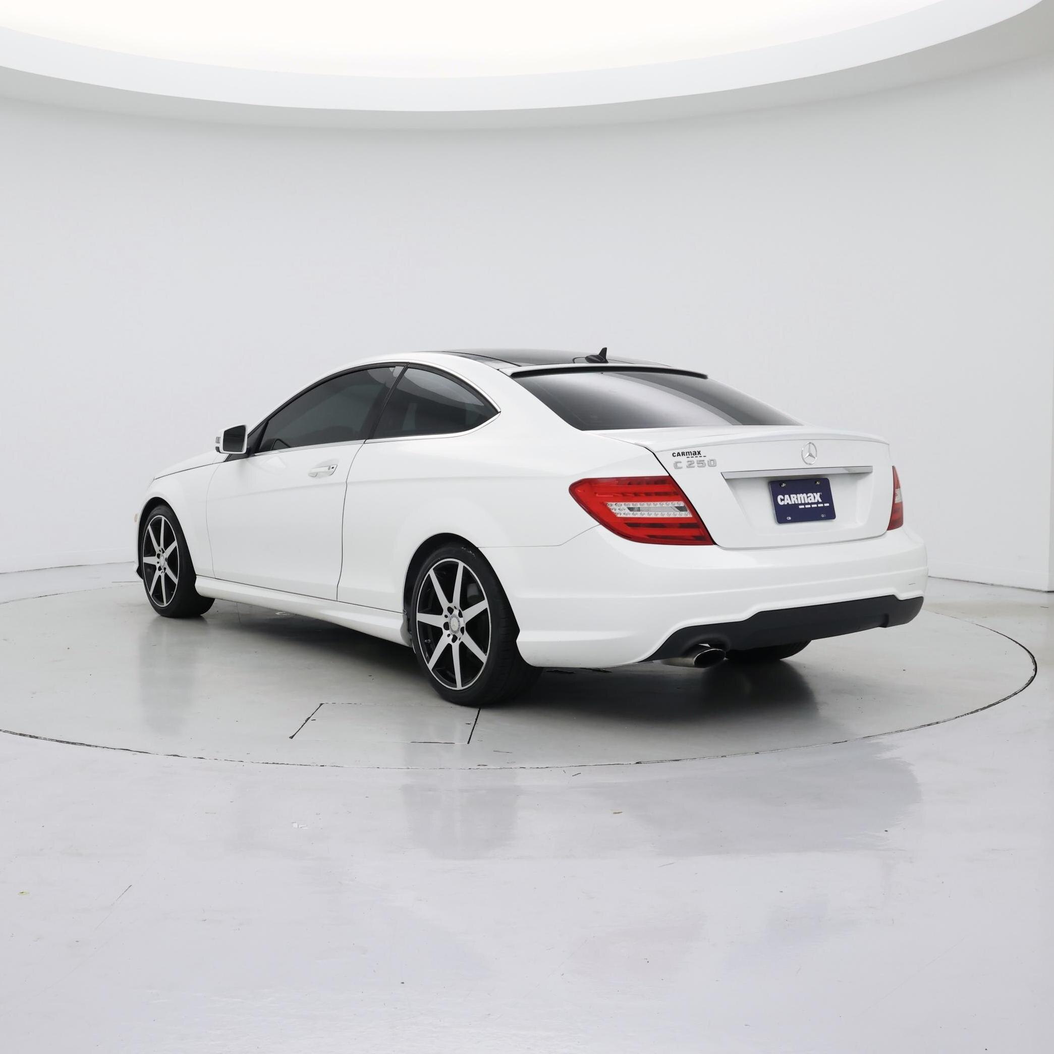 Thumbnail: 2015 Mercedes-Benz C-Class - 2