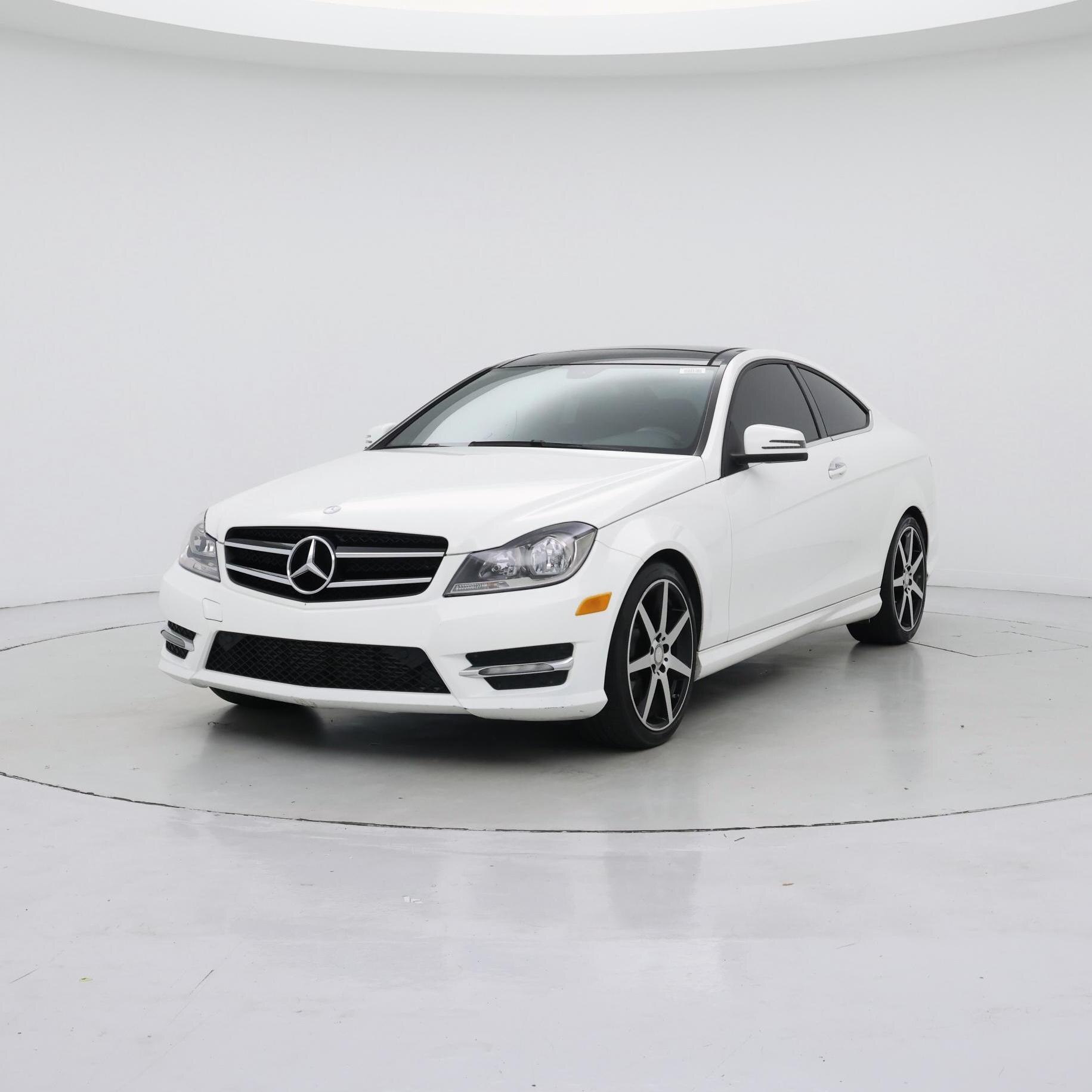Thumbnail: 2015 Mercedes-Benz C-Class - 4