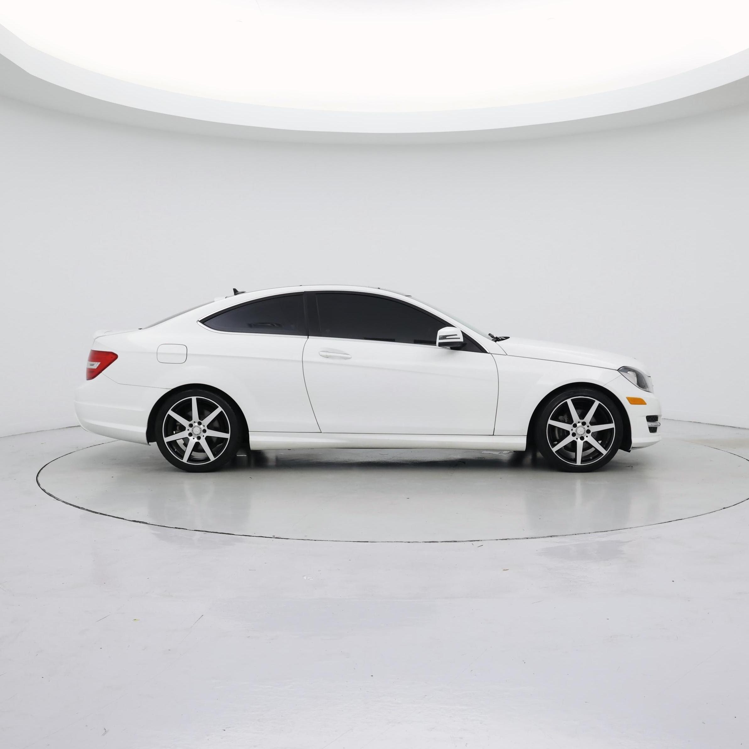 Thumbnail: 2015 Mercedes-Benz C-Class - 7
