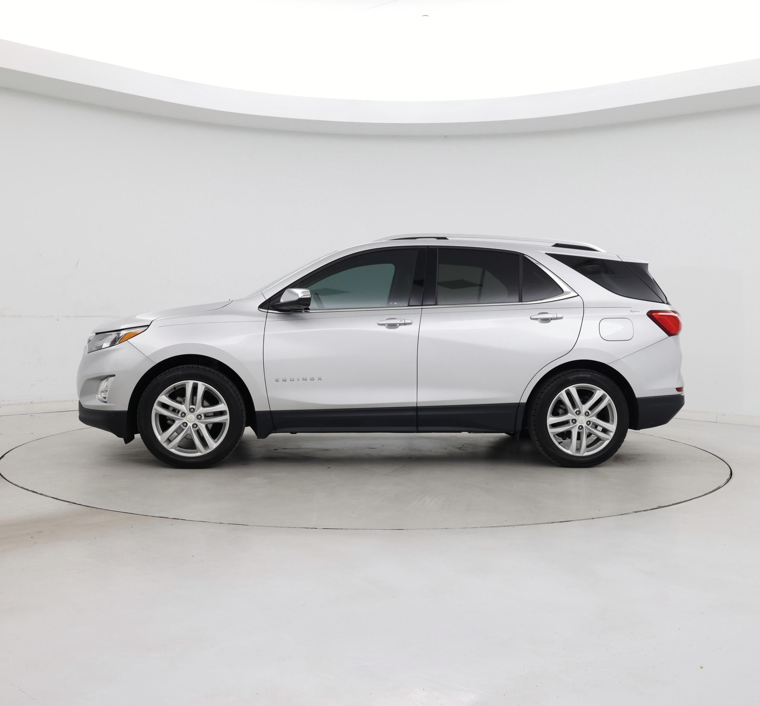 Thumbnail: 2018 Chevrolet Equinox - 3