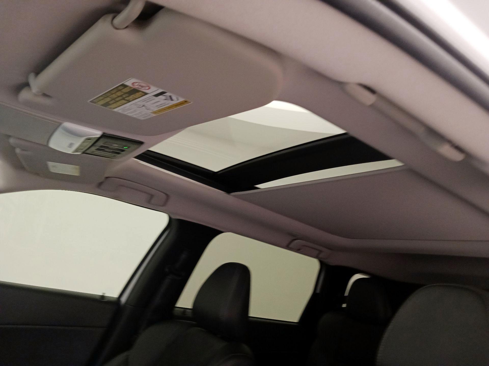 Thumbnail: 2023 Mitsubishi Outlander - 20