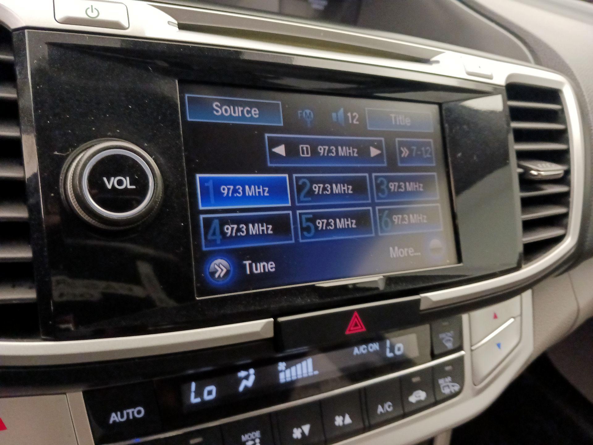 Thumbnail: 2015 Honda Accord - 16