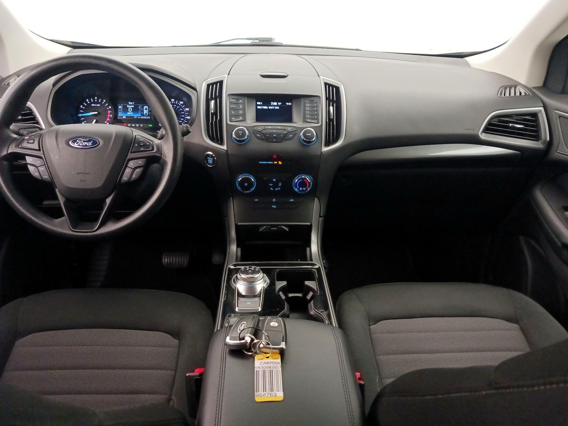 Thumbnail: 2019 Ford Edge - 9
