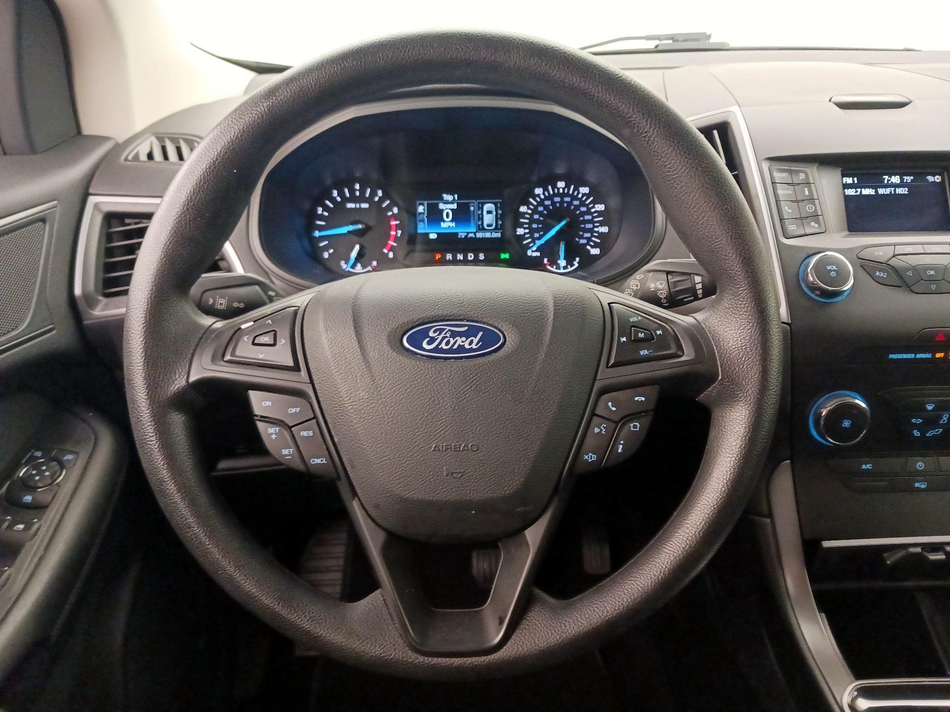 Thumbnail: 2019 Ford Edge - 10