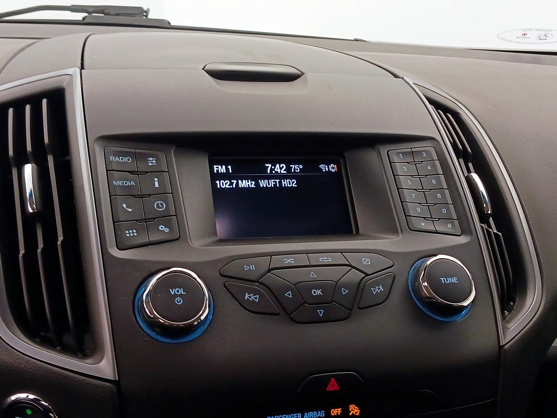 Thumbnail: 2019 Ford Edge - 15