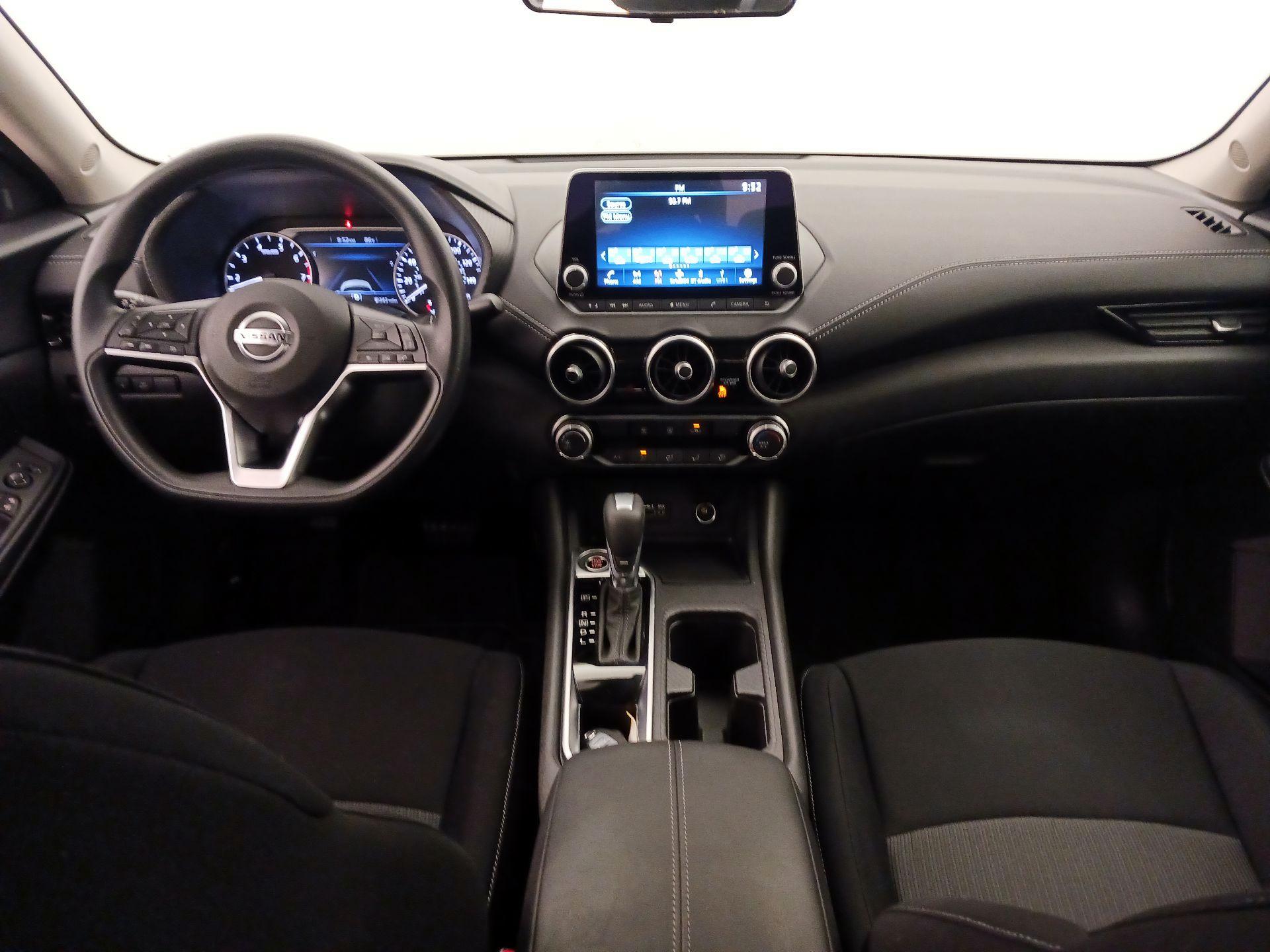 Thumbnail: 2023 Nissan Sentra - 9