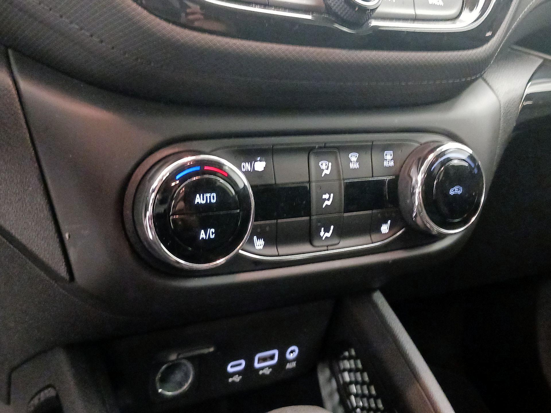 Thumbnail: 2021 Chevrolet TrailBlazer - 16