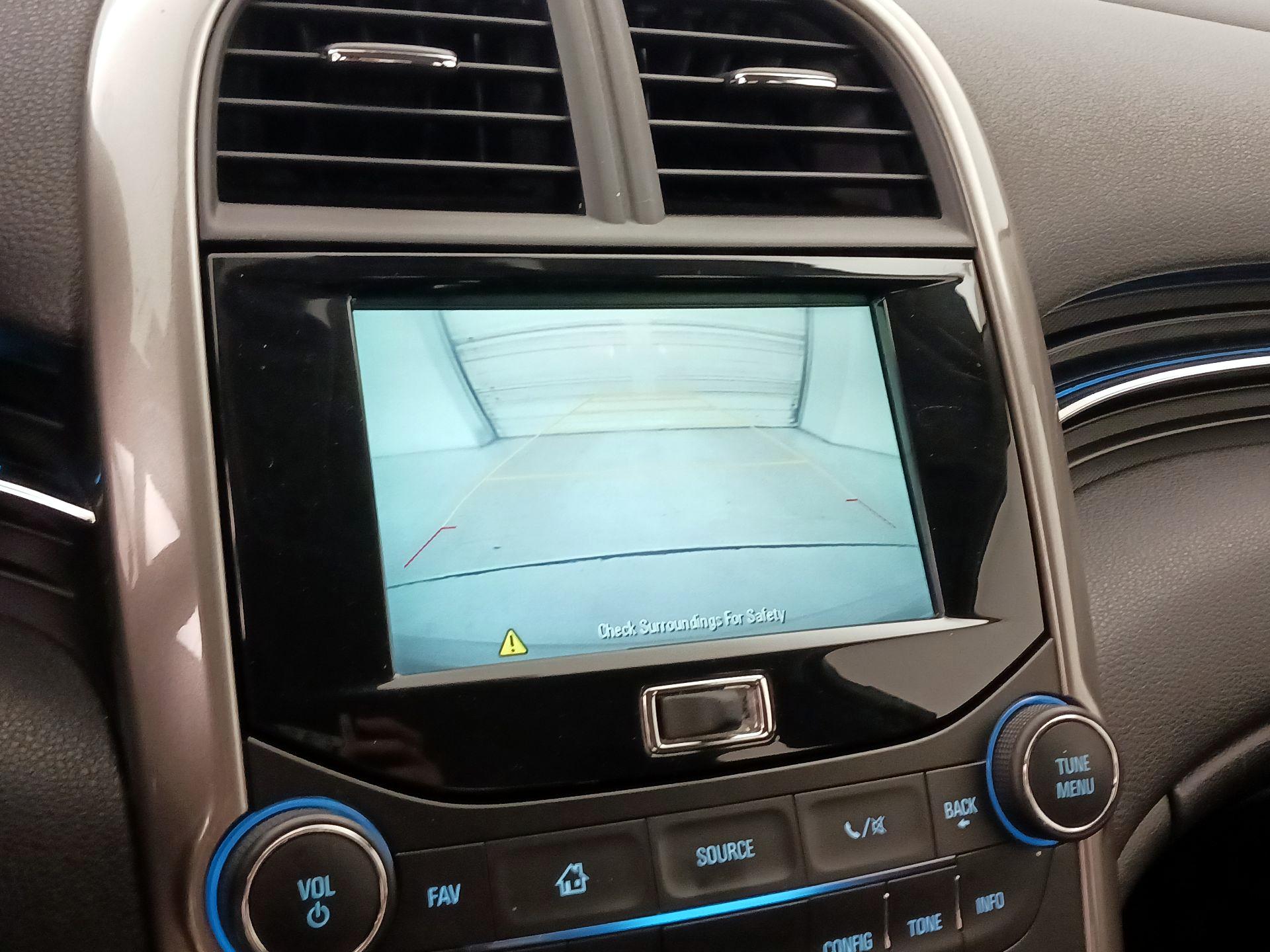 Thumbnail: 2015 Chevrolet Malibu - 14