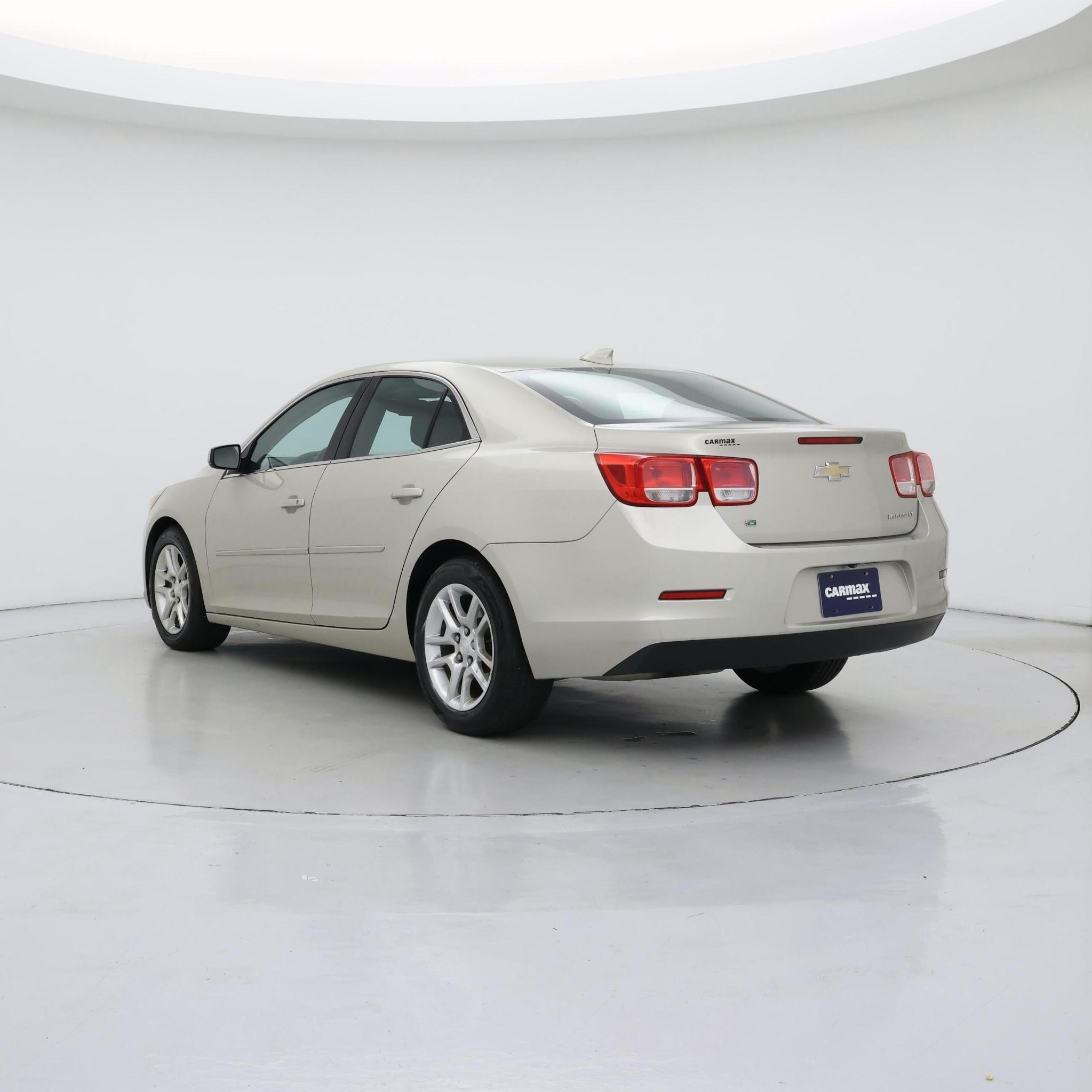 Thumbnail: 2015 Chevrolet Malibu - 2