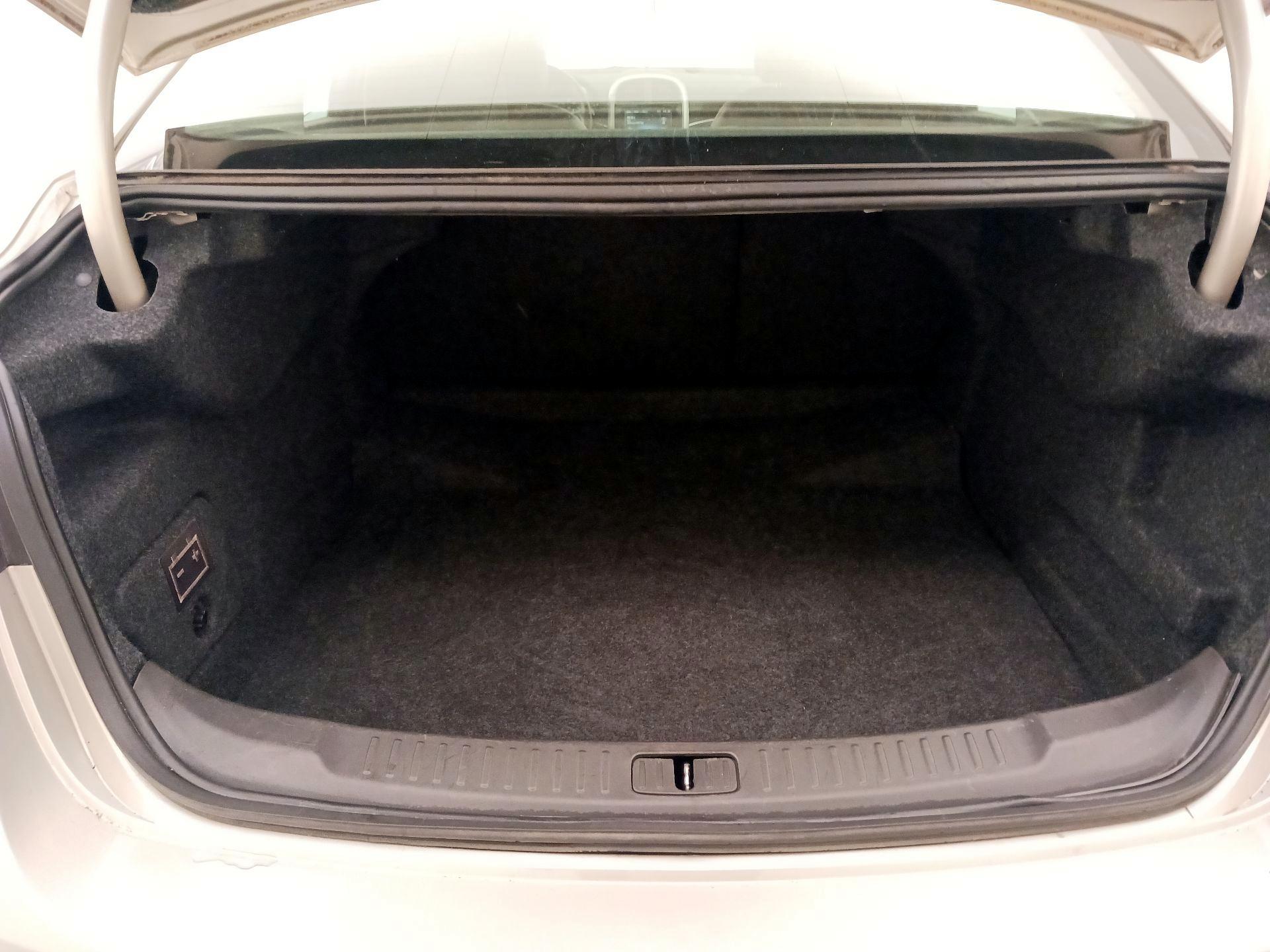 Thumbnail: 2015 Chevrolet Malibu - 20