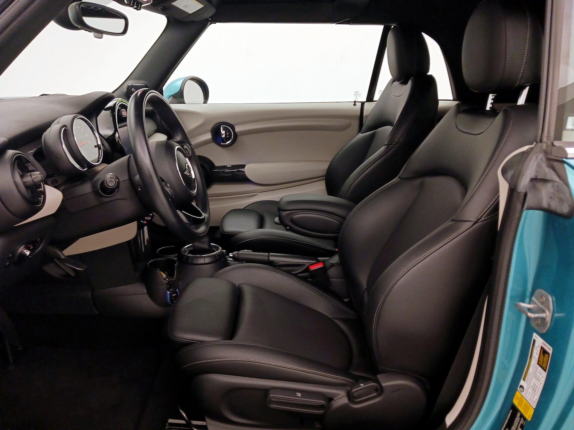 Thumbnail: 2016 MINI Cooper - 11