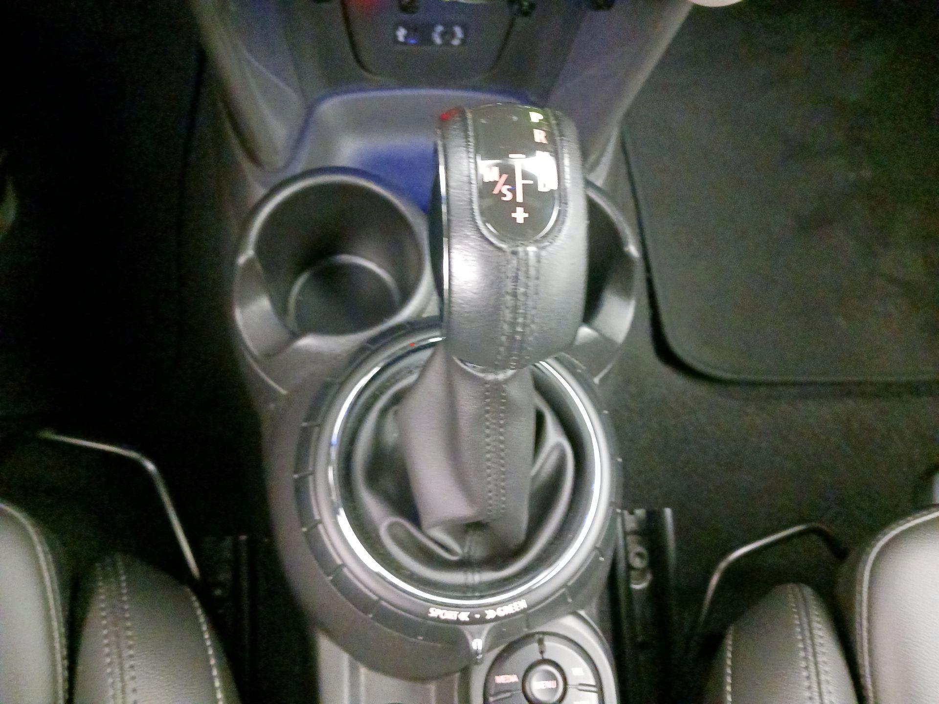 Thumbnail: 2016 MINI Cooper - 18