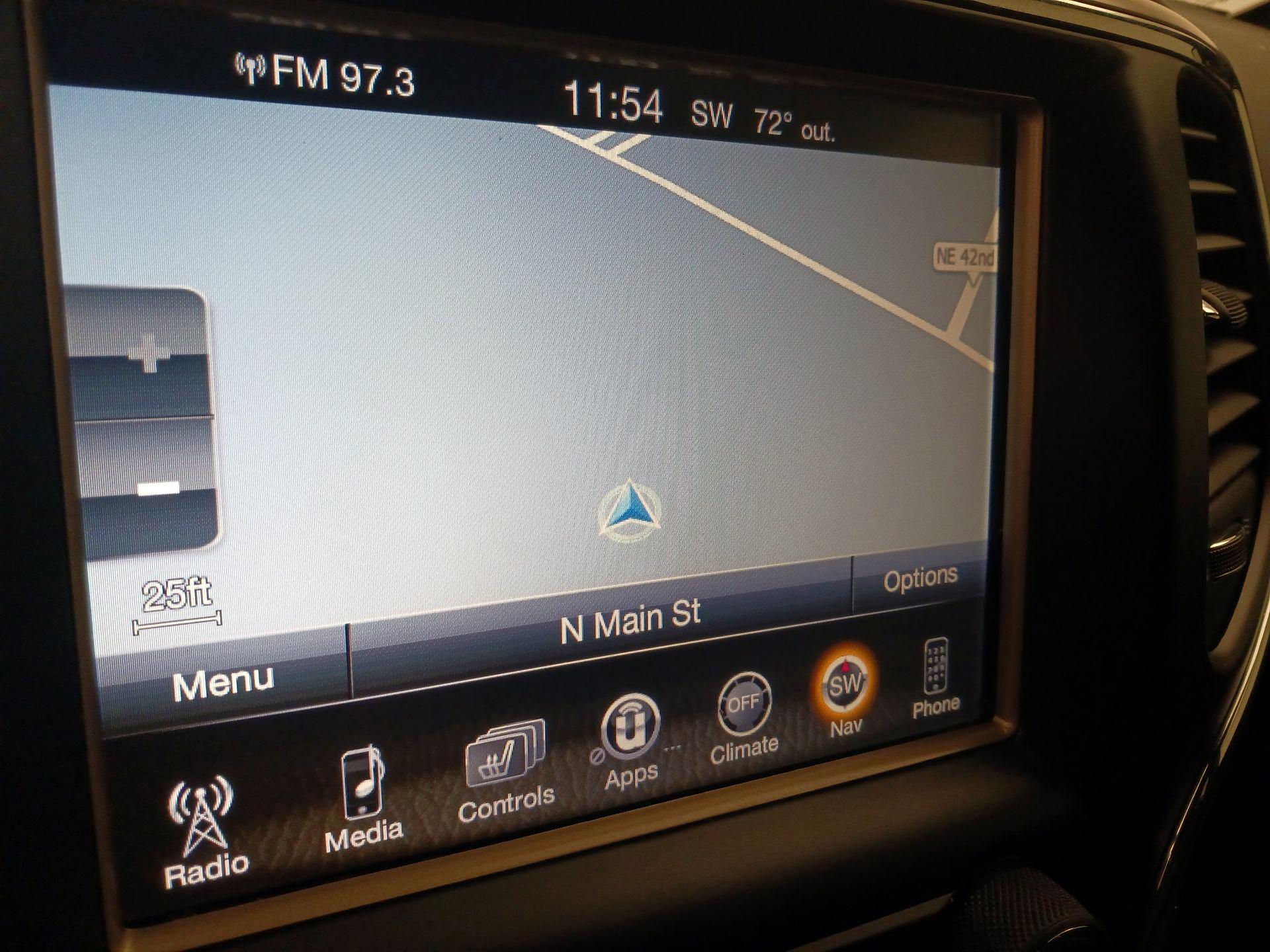 Thumbnail: 2014 Jeep Grand Cherokee - 14