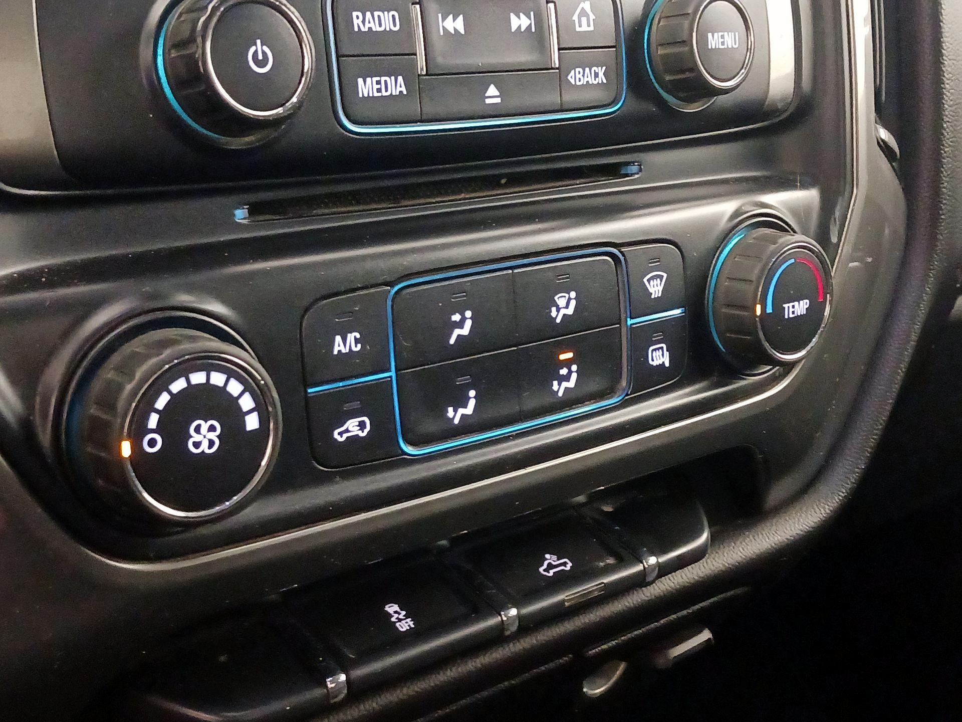 Thumbnail: 2018 Chevrolet Silverado 1500 - 14