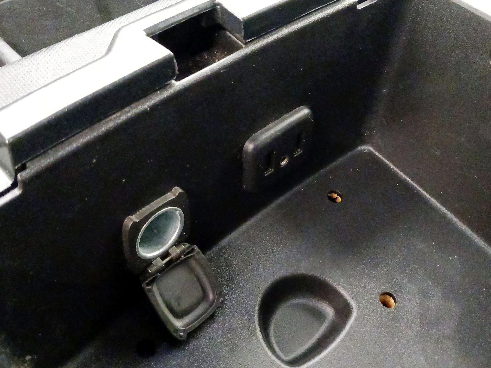 Thumbnail: 2018 Chevrolet Silverado 1500 - 16