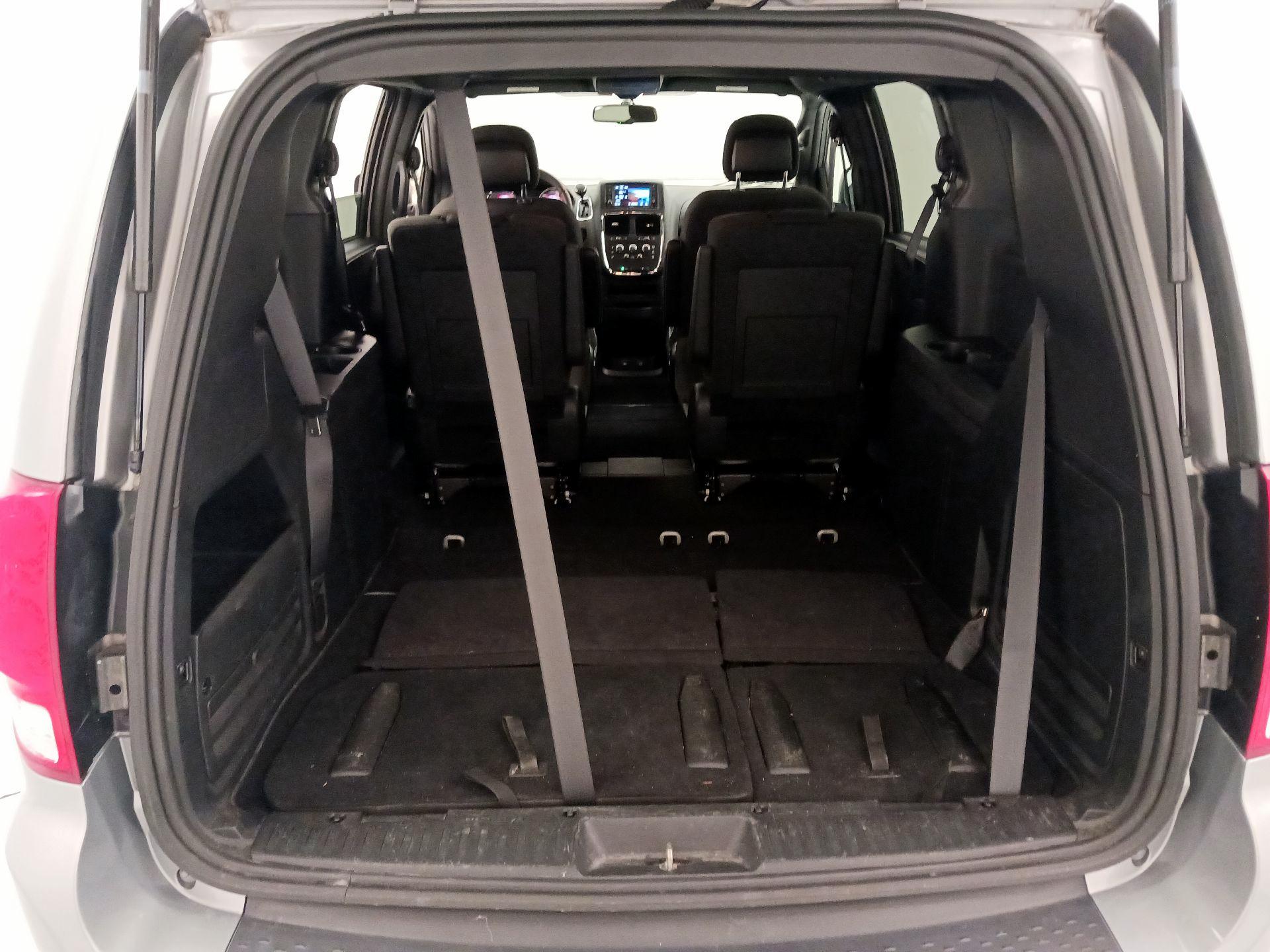 Thumbnail: 2017 Dodge Grand Caravan - 20