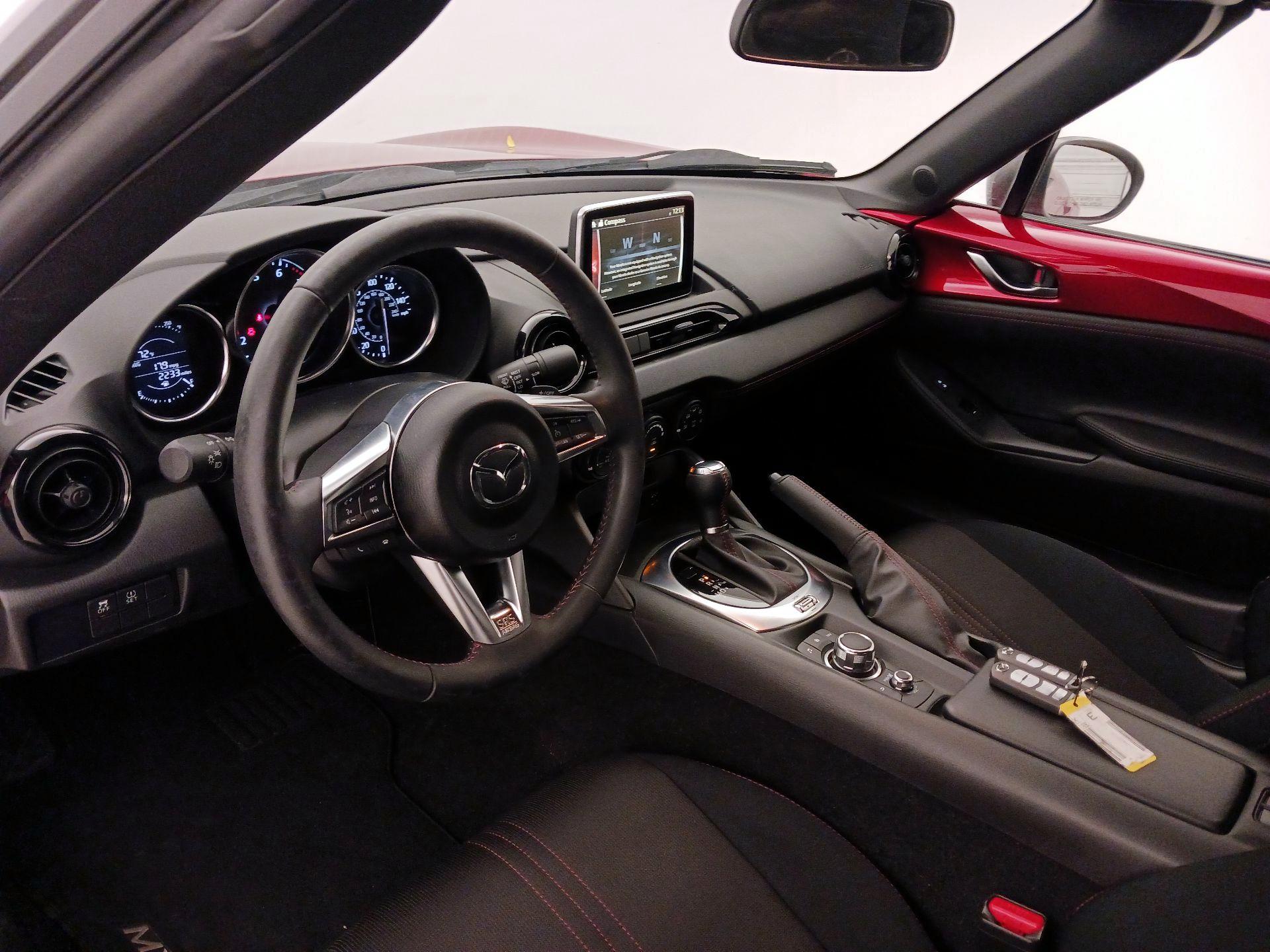 Thumbnail: 2016 Mazda MX-5 Miata - 9