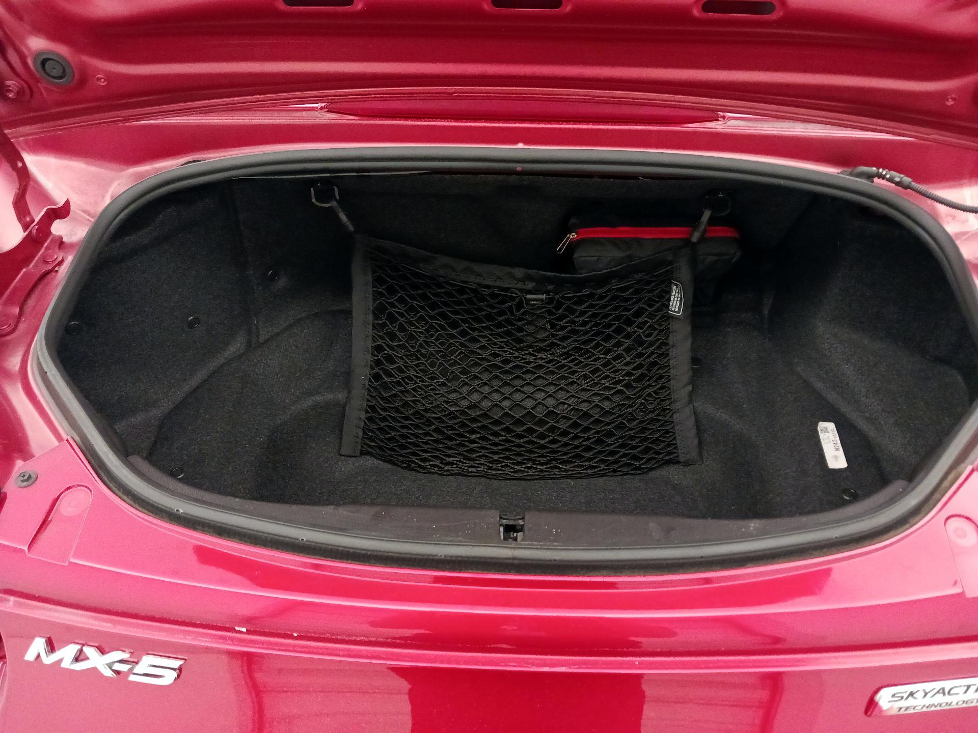 Thumbnail: 2016 Mazda MX-5 Miata - 18