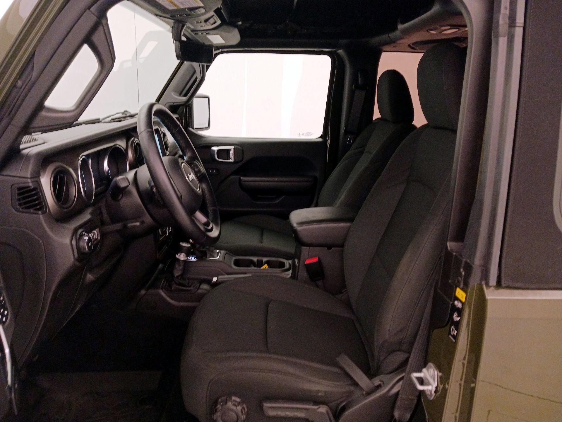 Thumbnail: 2021 Jeep Wrangler - 11