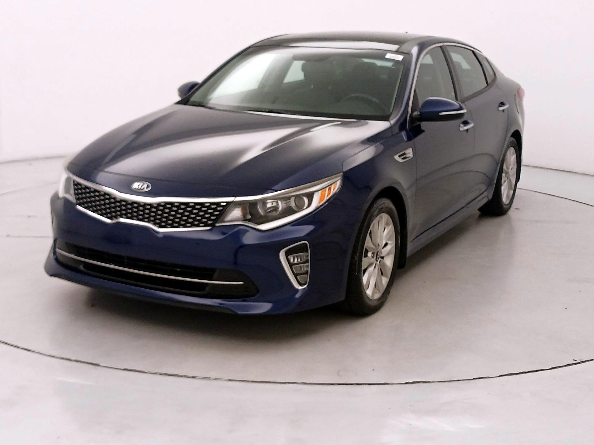 Thumbnail: 2018 Kia Optima - 3
