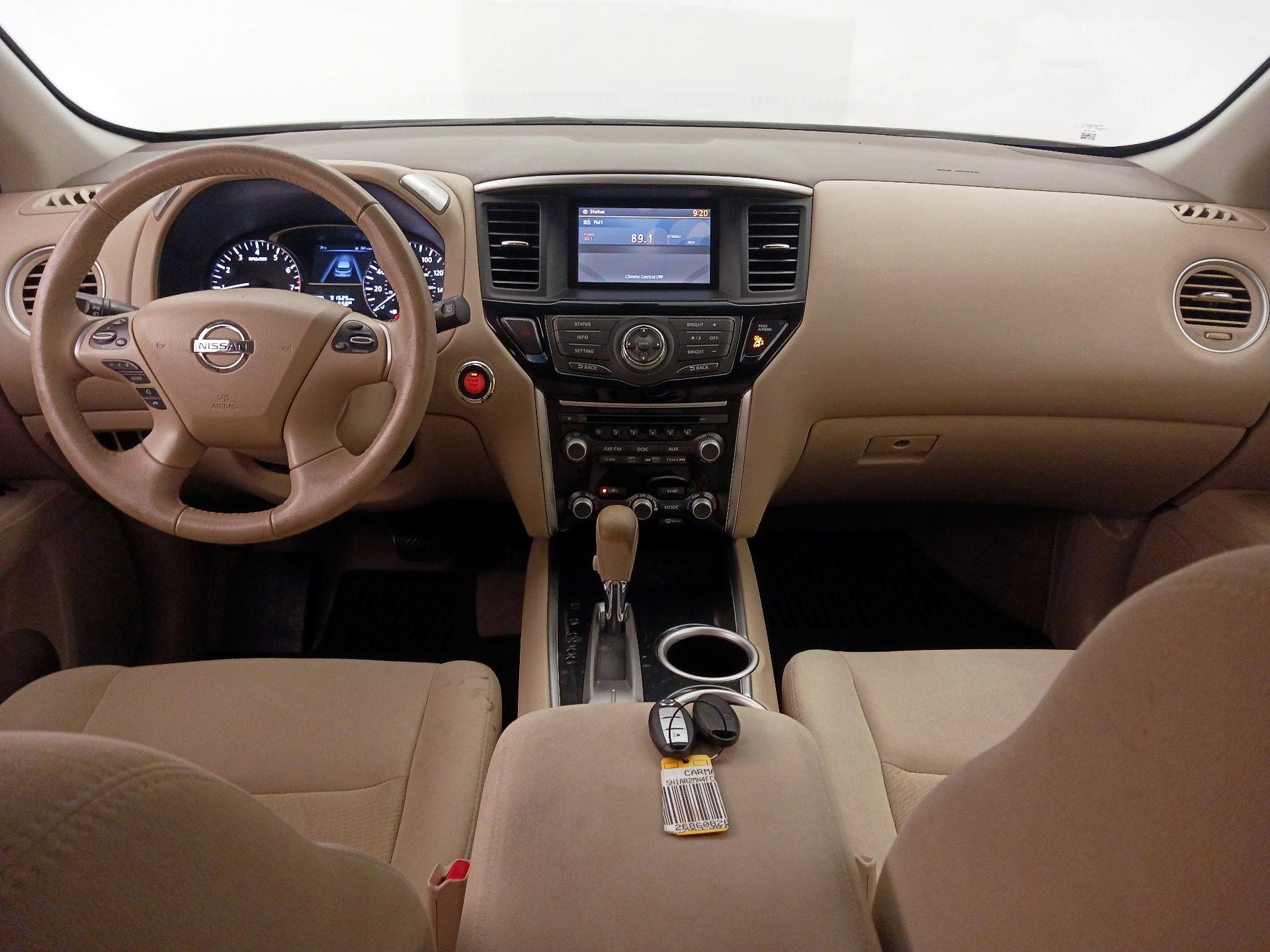 Thumbnail: 2015 Nissan Pathfinder - 9