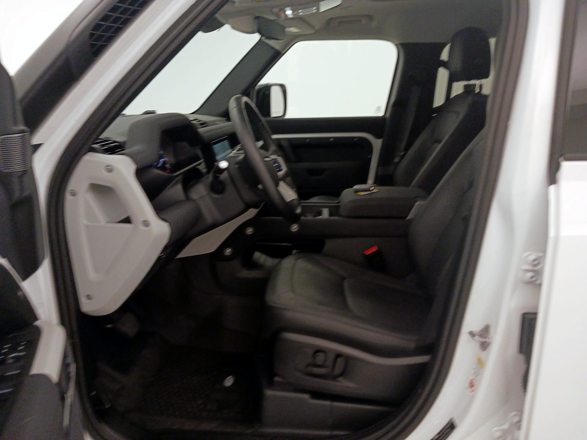 Thumbnail: 2023 Land Rover Defender - 11