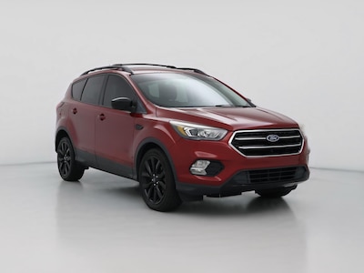 Red 2019 Ford Escape SE
