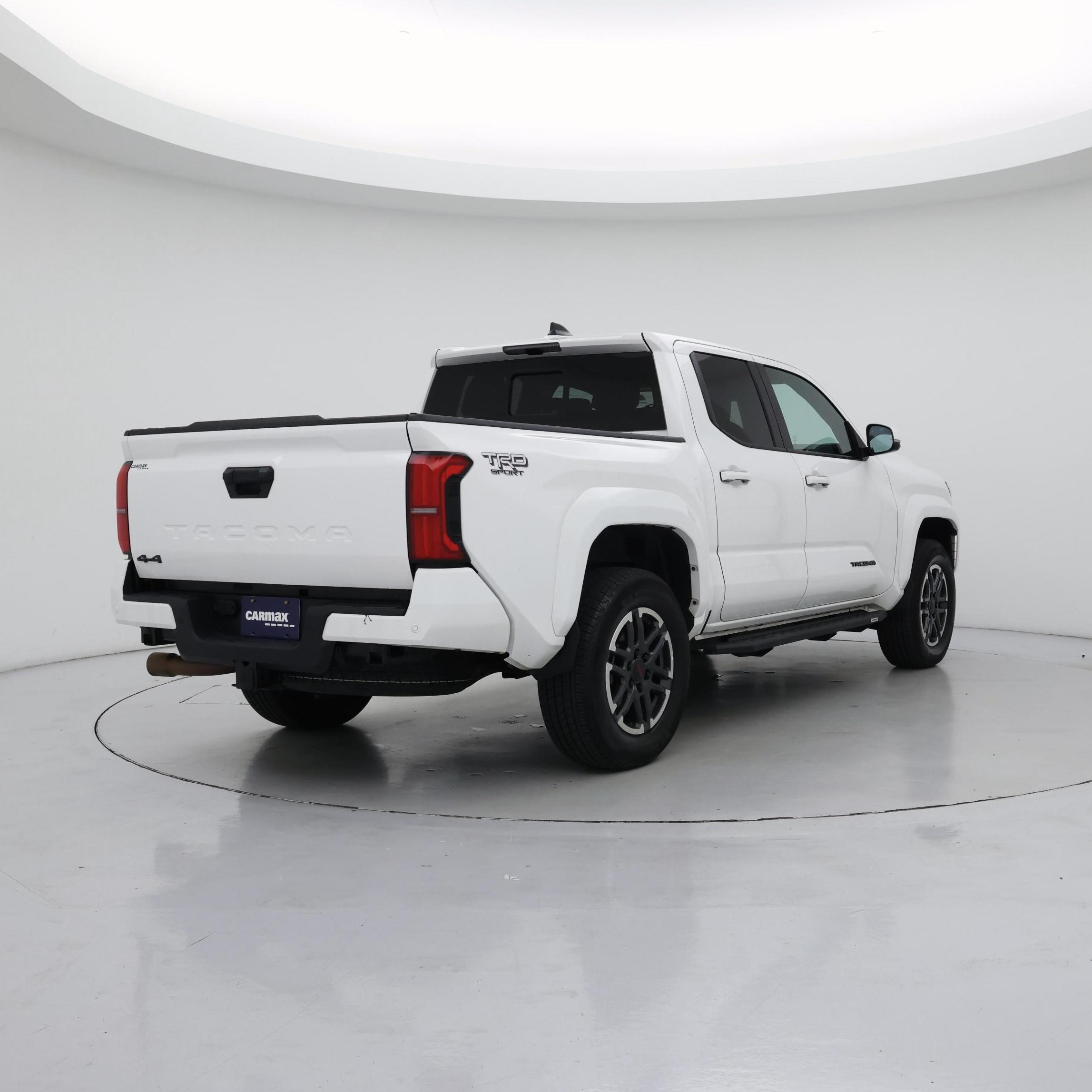 Thumbnail: 2024 Toyota Tacoma - 8