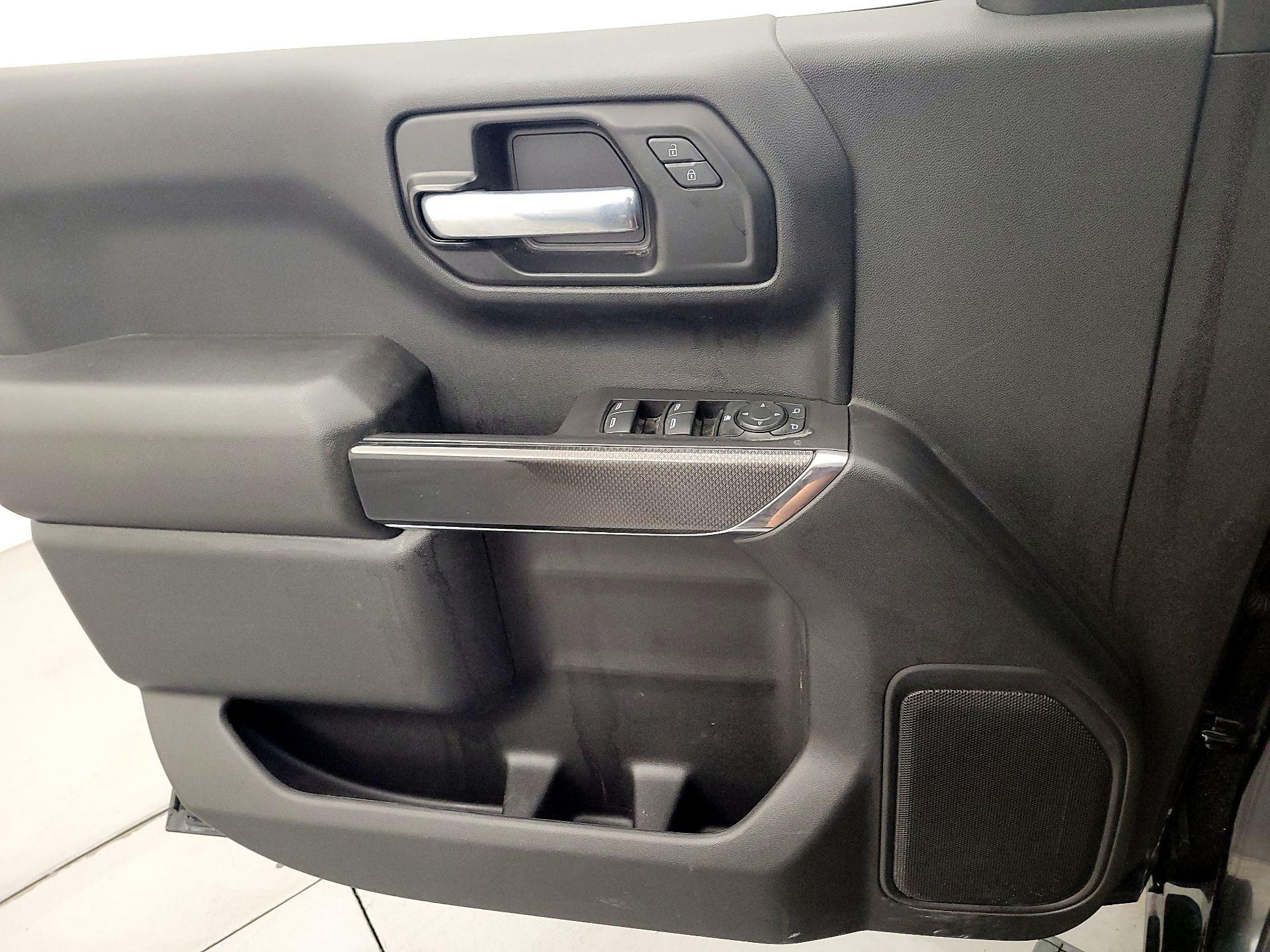 Thumbnail: 2021 Chevrolet Silverado 1500 - 12