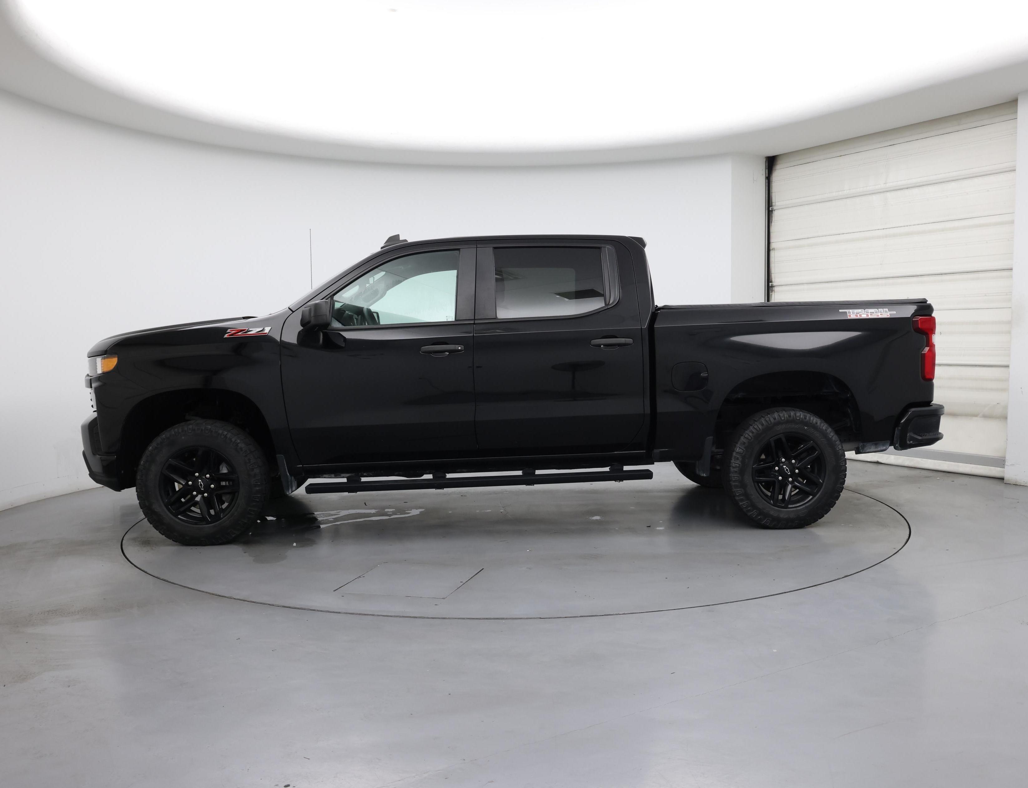 Thumbnail: 2021 Chevrolet Silverado 1500 - 3