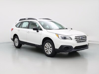 White 2017 Subaru Outback 2.5I
