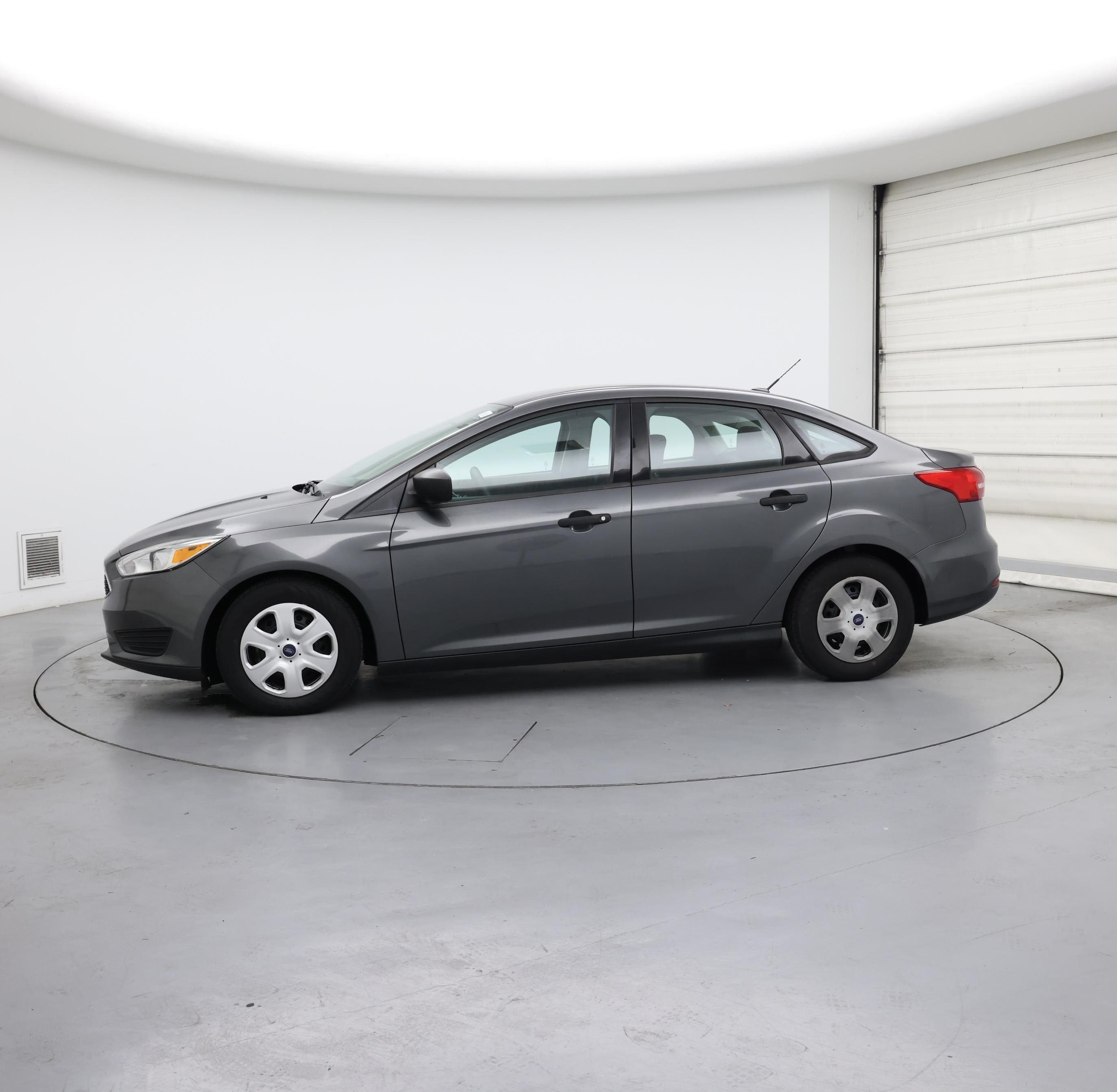 Thumbnail: 2018 Ford Focus - 3